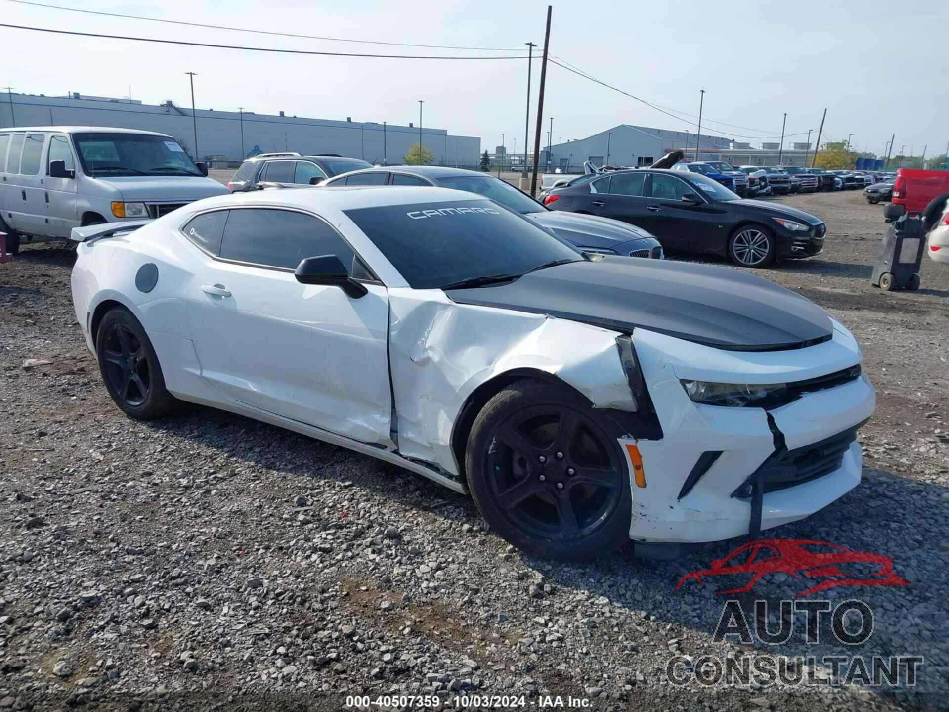 CHEVROLET CAMARO 2018 - 1G1FB1RX6J0101807