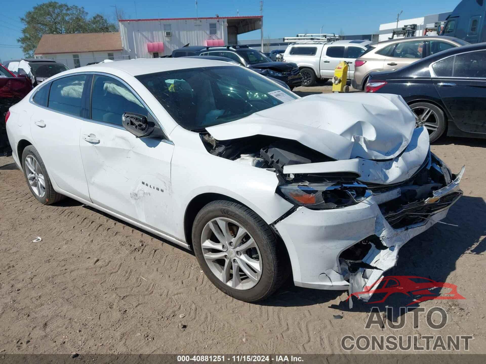 CHEVROLET MALIBU 2017 - 1G1ZE5ST0HF185651
