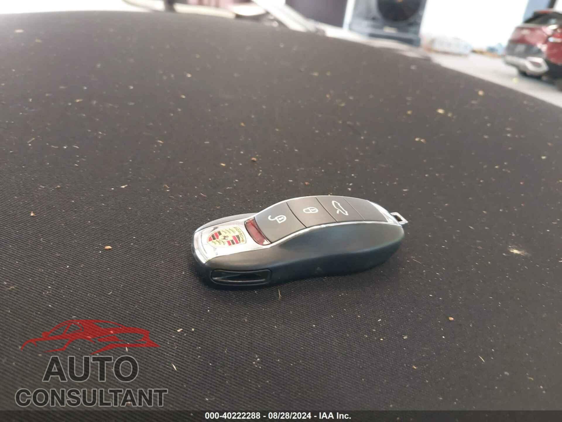 PORSCHE 911 2017 - WP0CA2A96HS142372