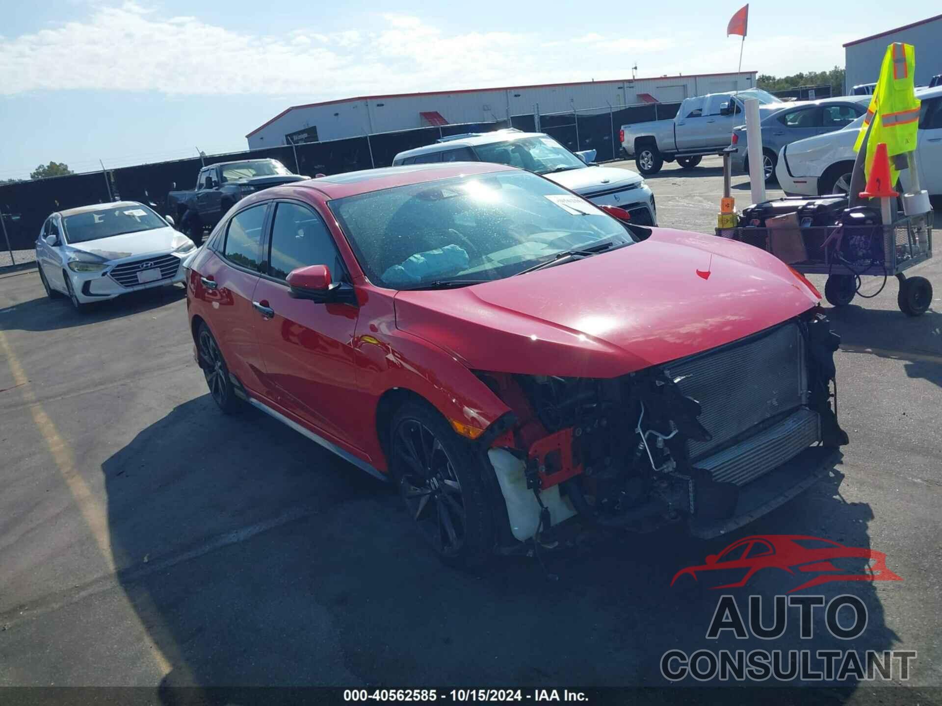 HONDA CIVIC 2018 - SHHFK7H95JU214872
