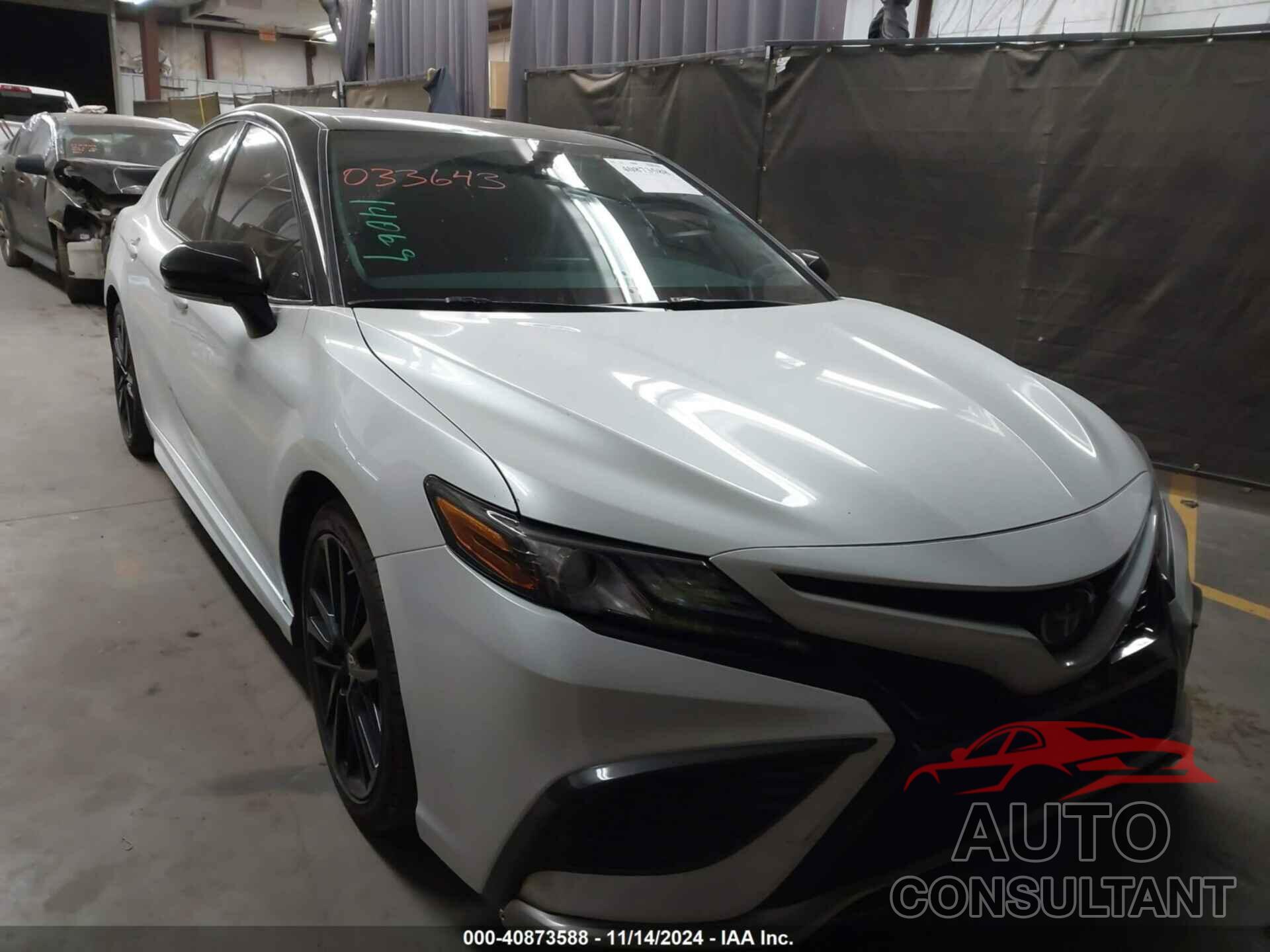 TOYOTA CAMRY 2022 - 4T1K31AK5NU033643