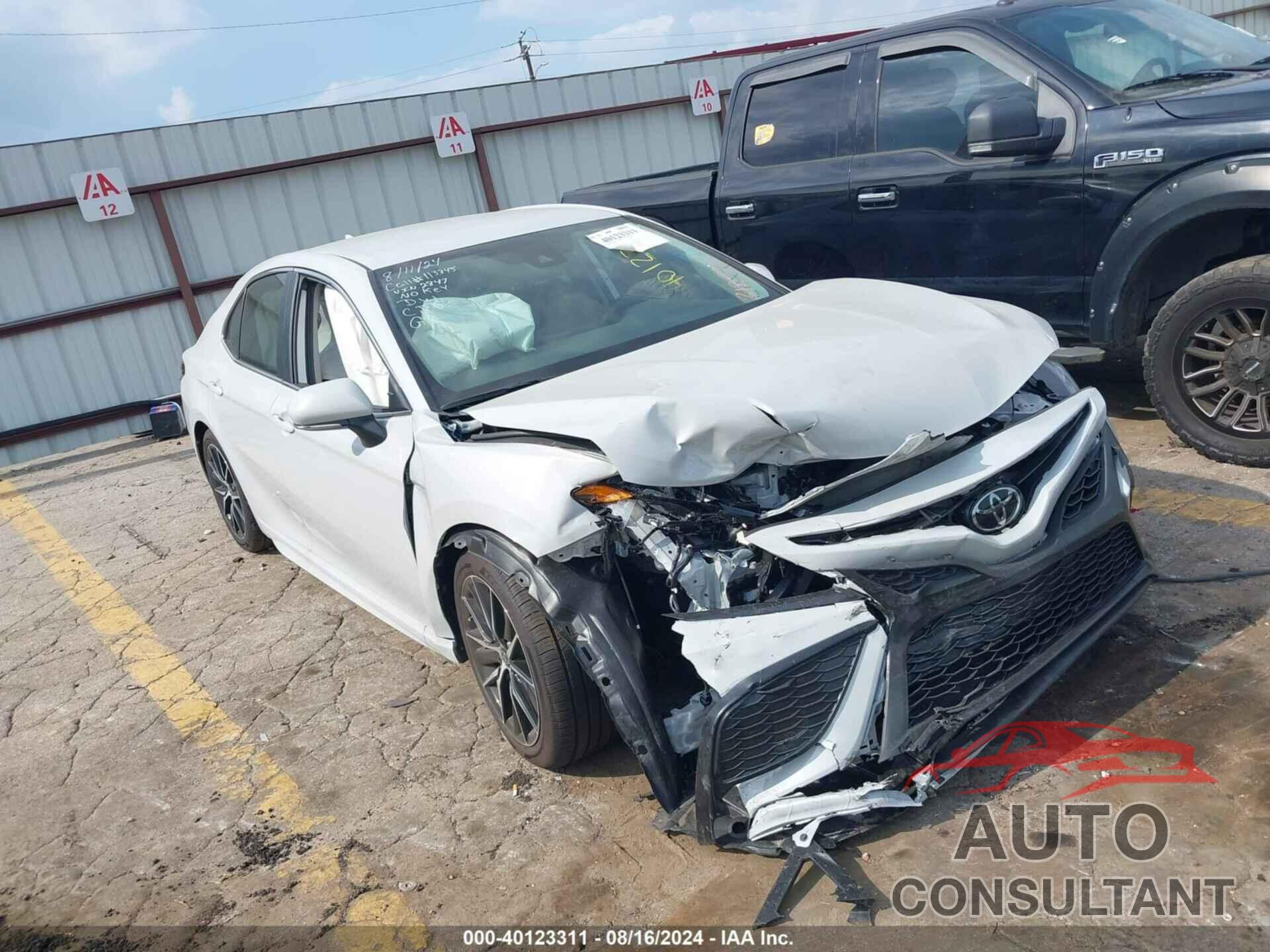 TOYOTA CAMRY 2024 - 4T1G11AK5RU212847