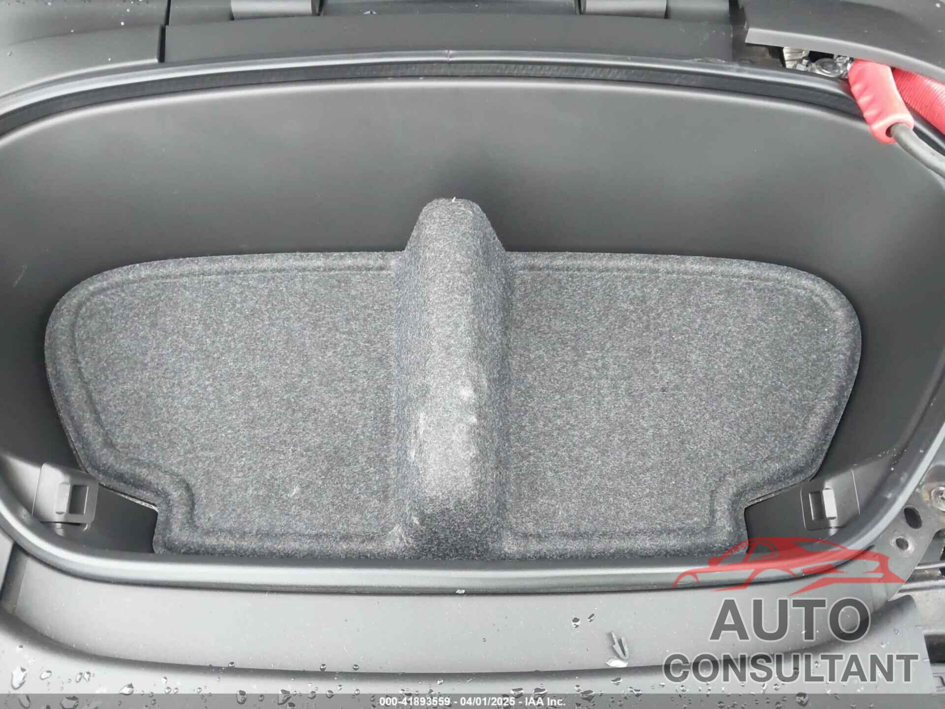 VOLVO XC40 RECHARGE PURE ELECTRIC 2021 - YV4ED3UR4M2525316