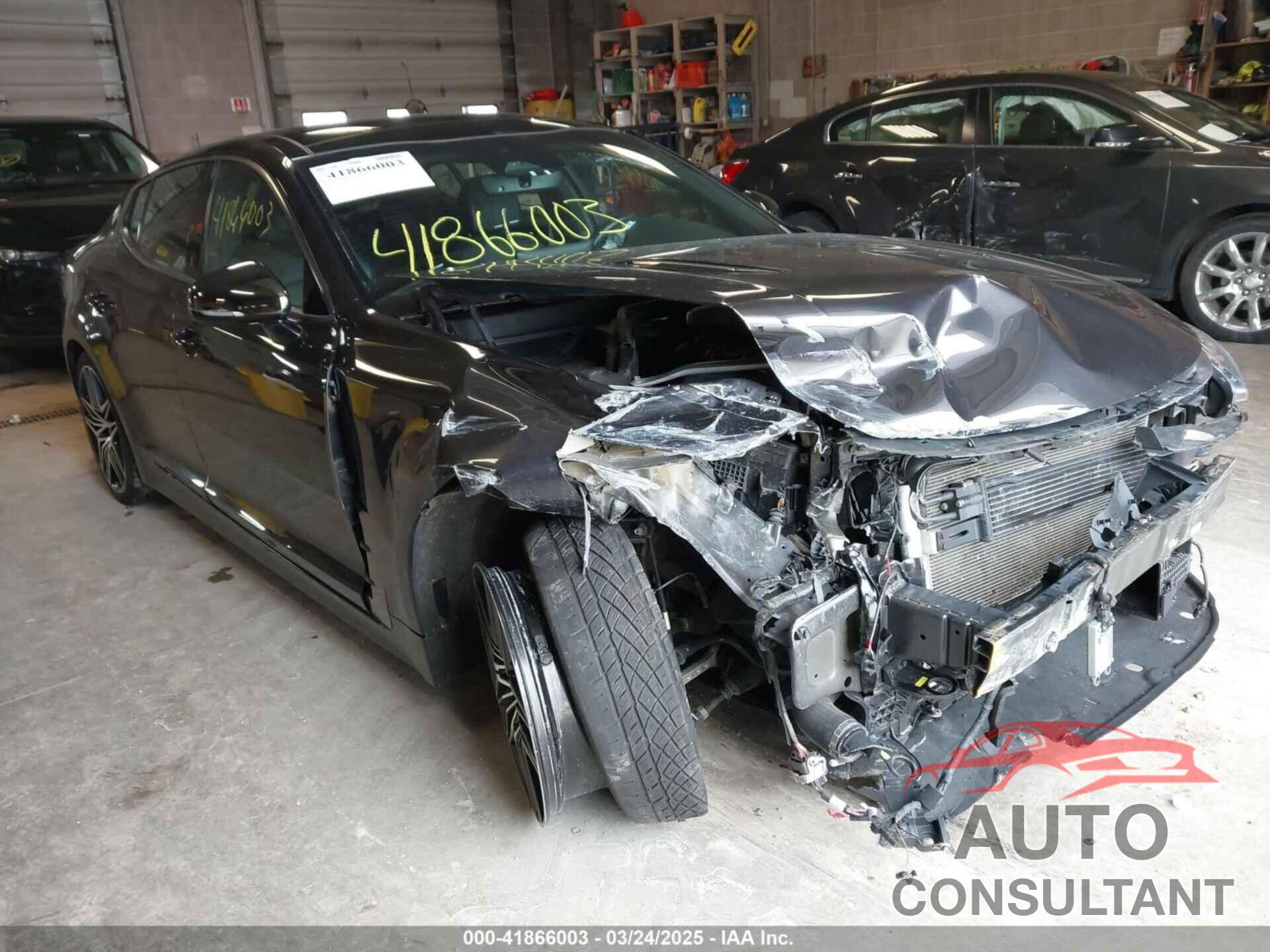 KIA STINGER 2022 - KNAE45LC2N6103659