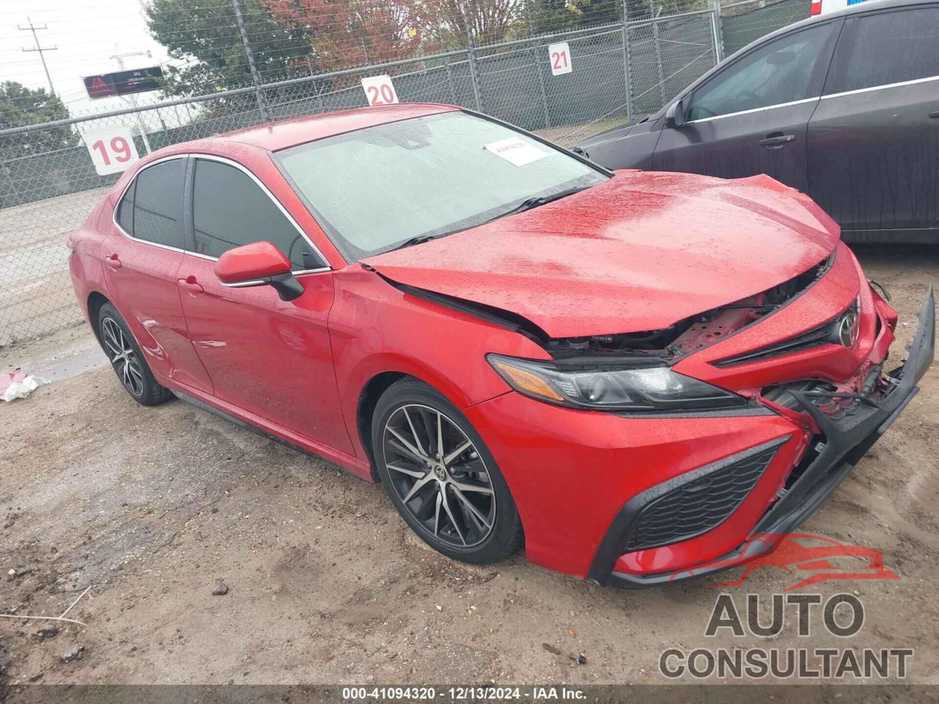 TOYOTA CAMRY 2022 - 4T1G11AK7NU001093