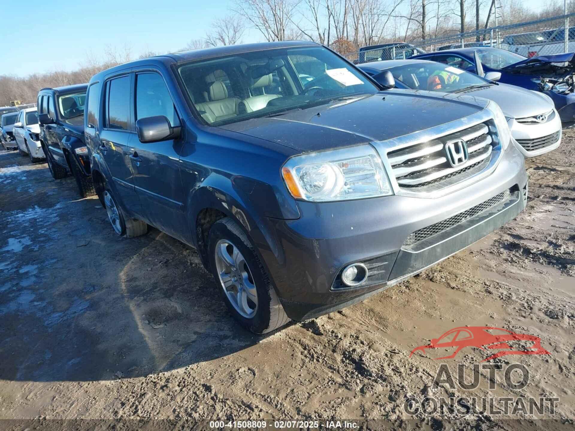HONDA PILOT 2015 - 5FNYF4H51FB006294