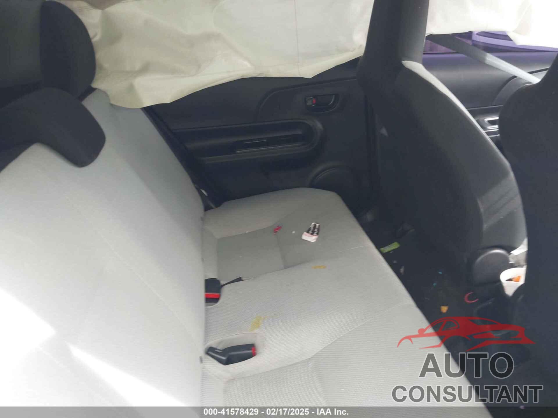 TOYOTA PRIUS C 2016 - JTDKDTB36G1120301