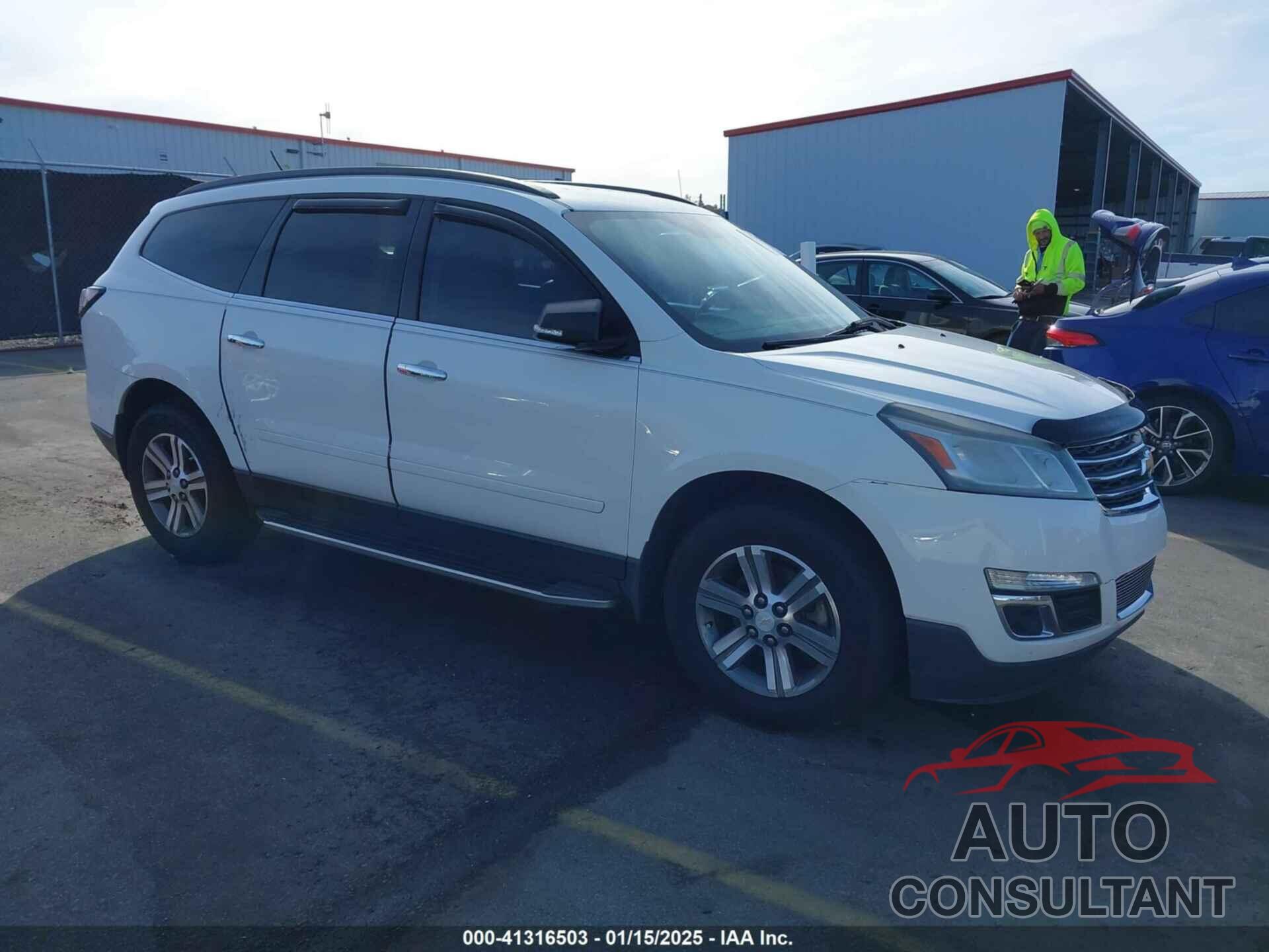 CHEVROLET TRAVERSE 2015 - 1GNKRHKD7FJ228472