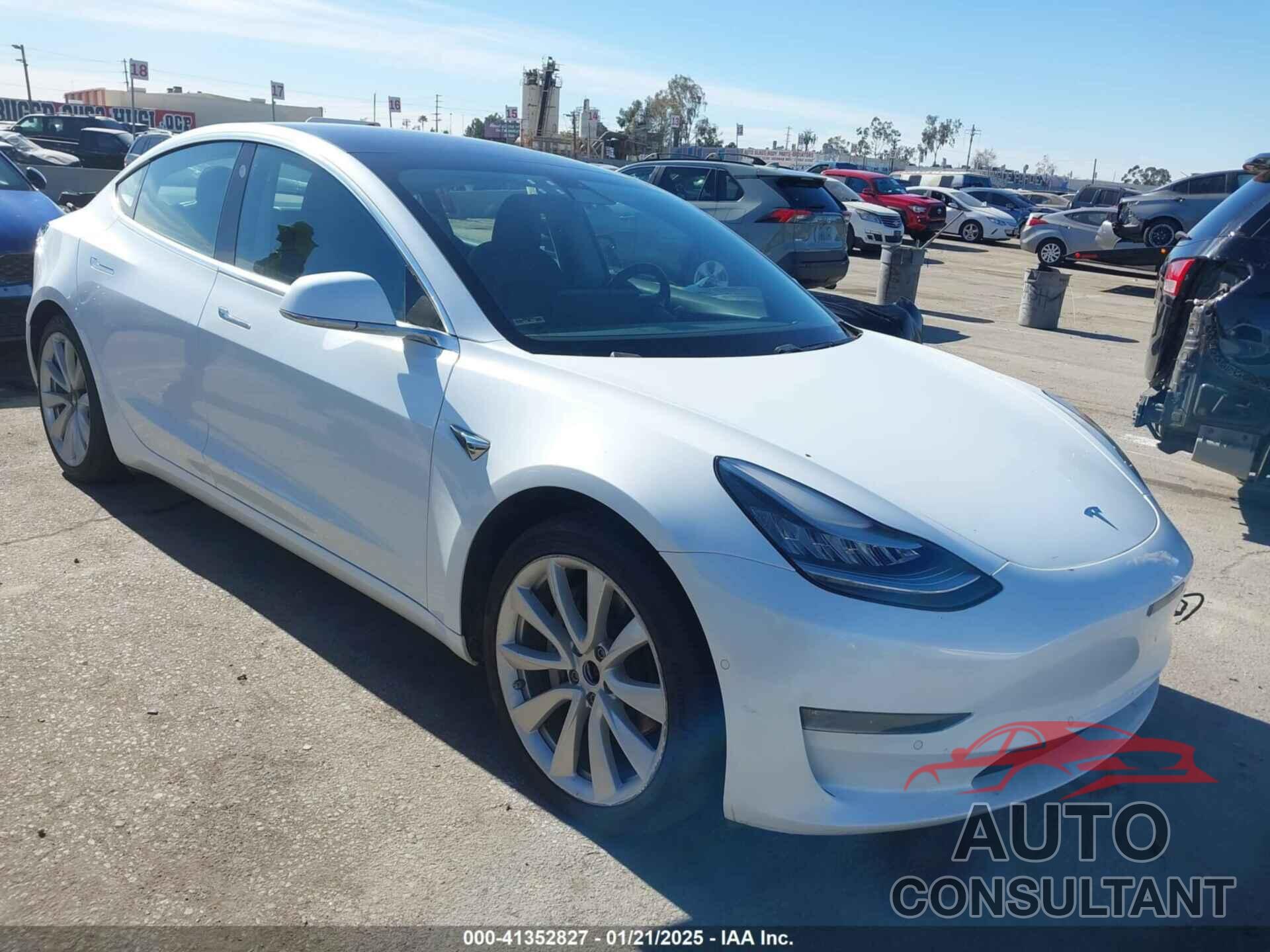 TESLA MODEL 3 2018 - 5YJ3E1EB2JF117807
