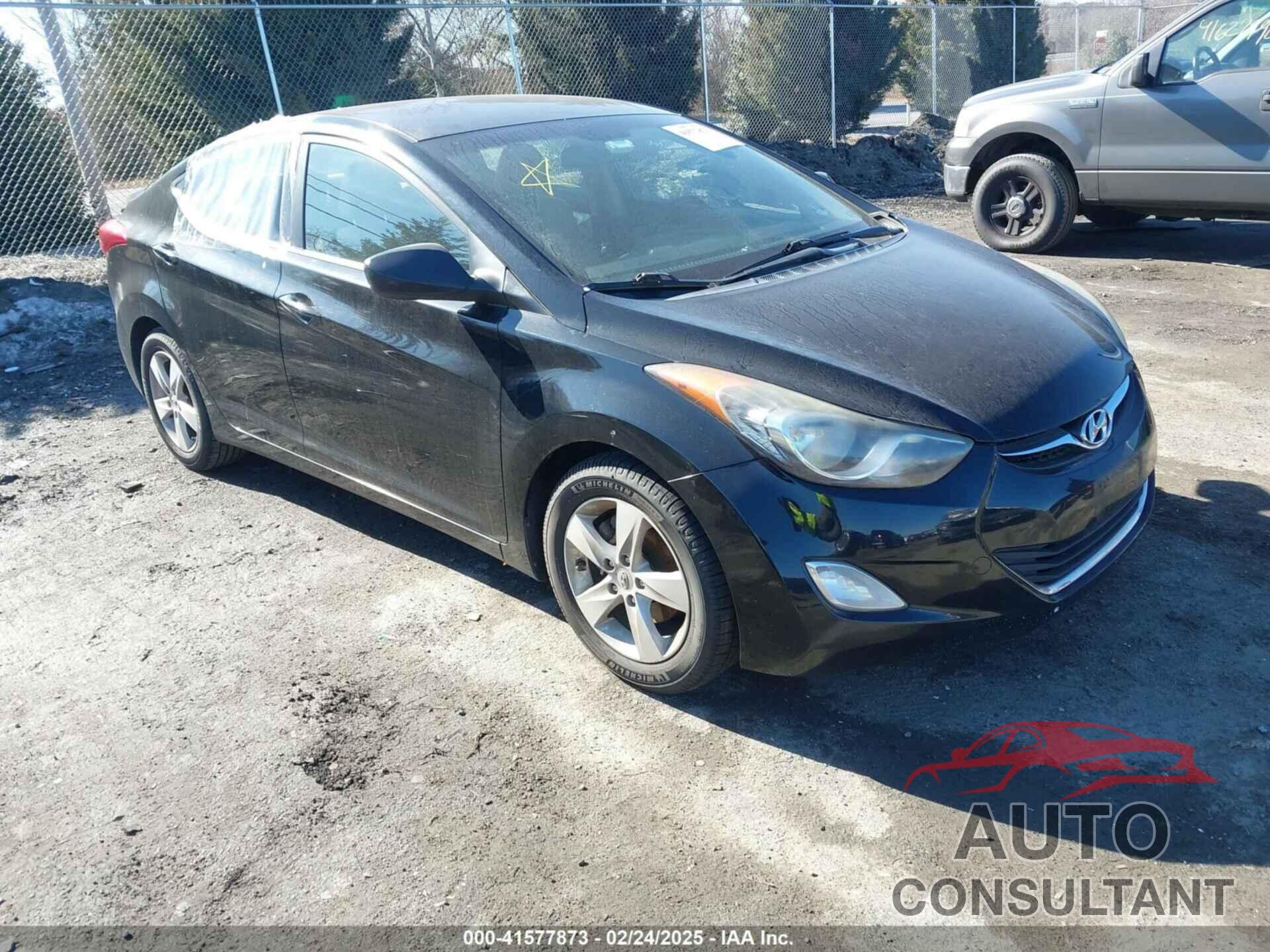HYUNDAI ELANTRA 2012 - KMHDH4AE7CU258505