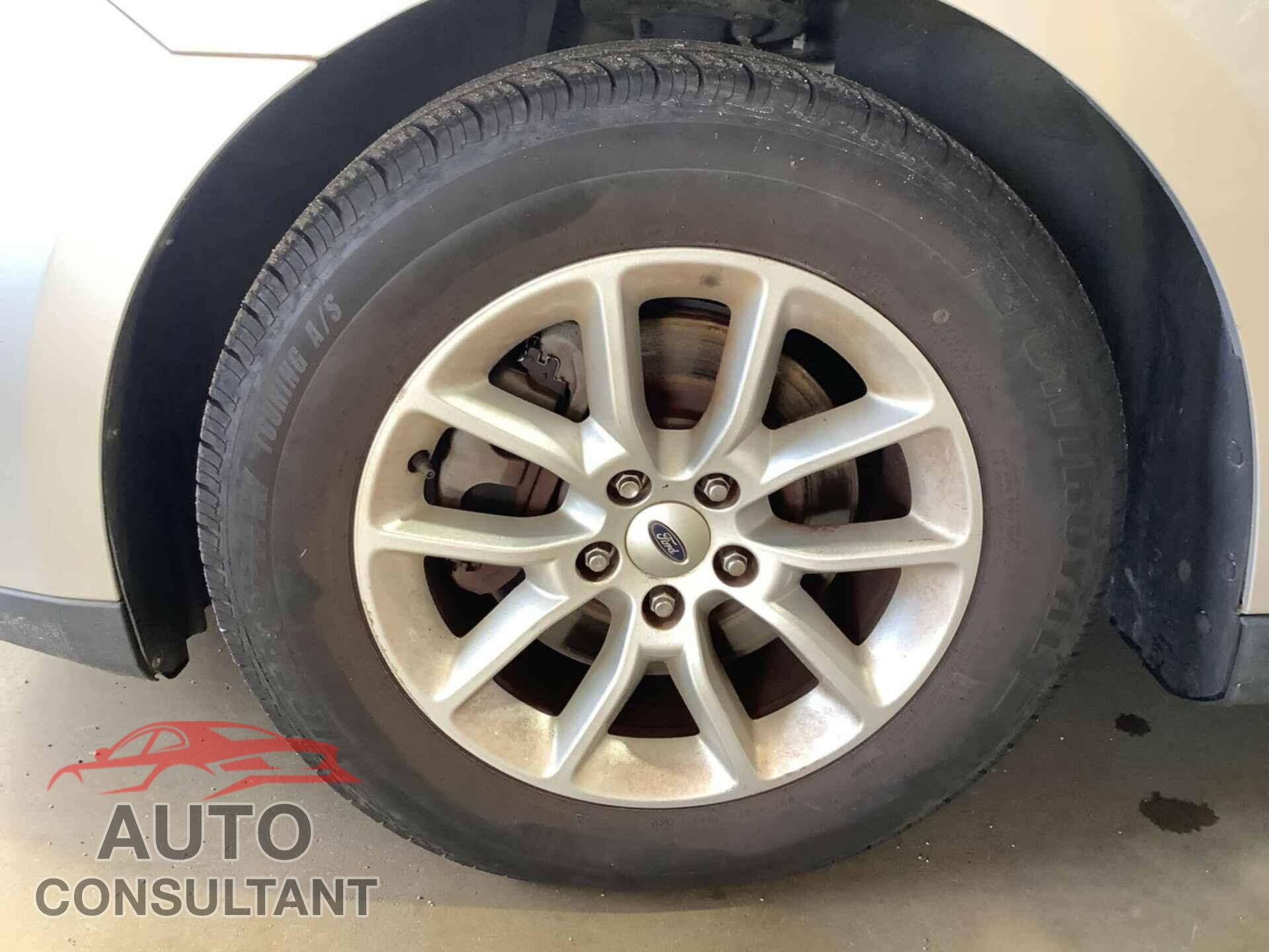 FORD TAURUS 2013 - 1FAHP2D83DG183312