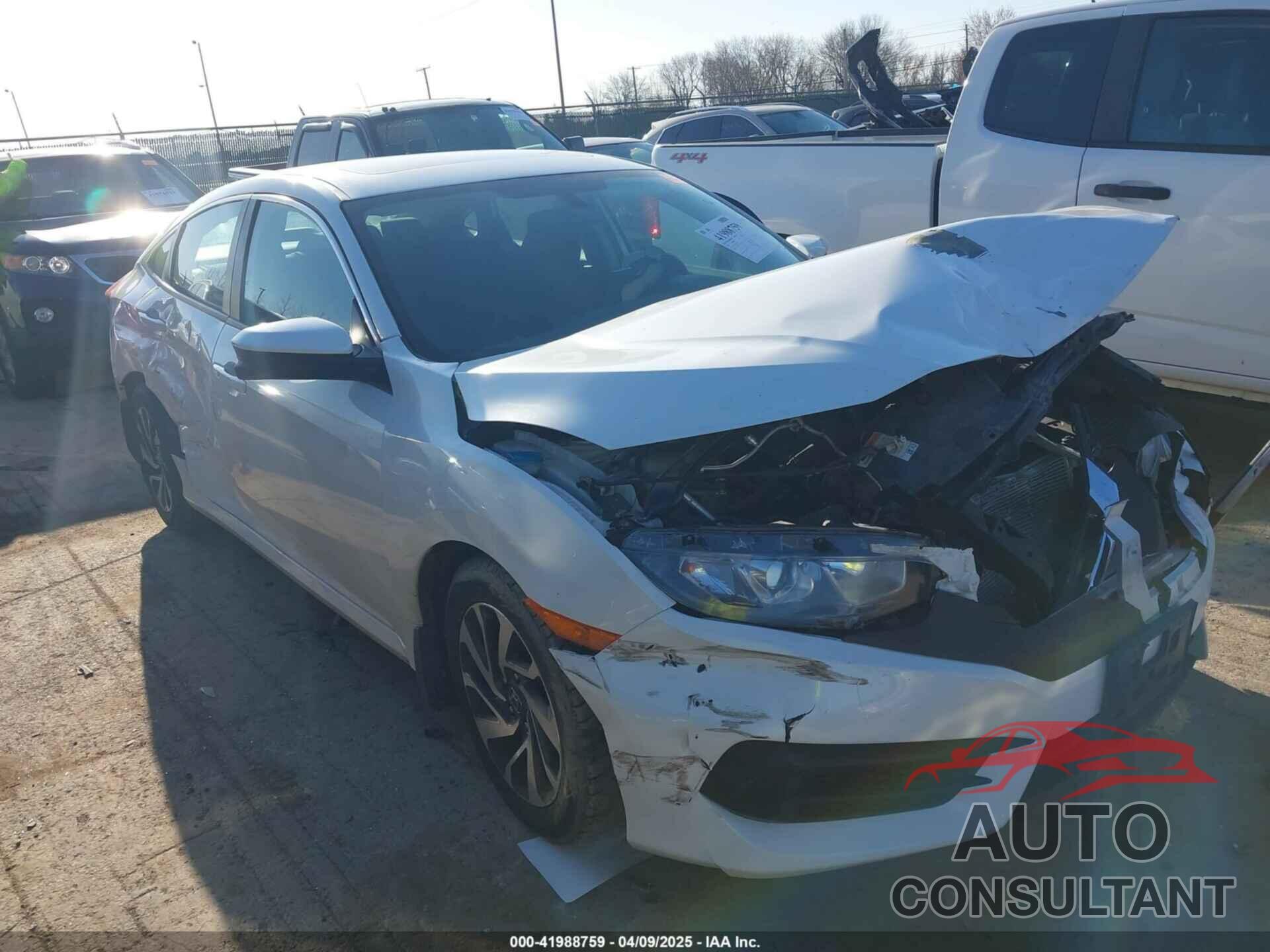HONDA CIVIC 2018 - 19XFC2F77JE019381