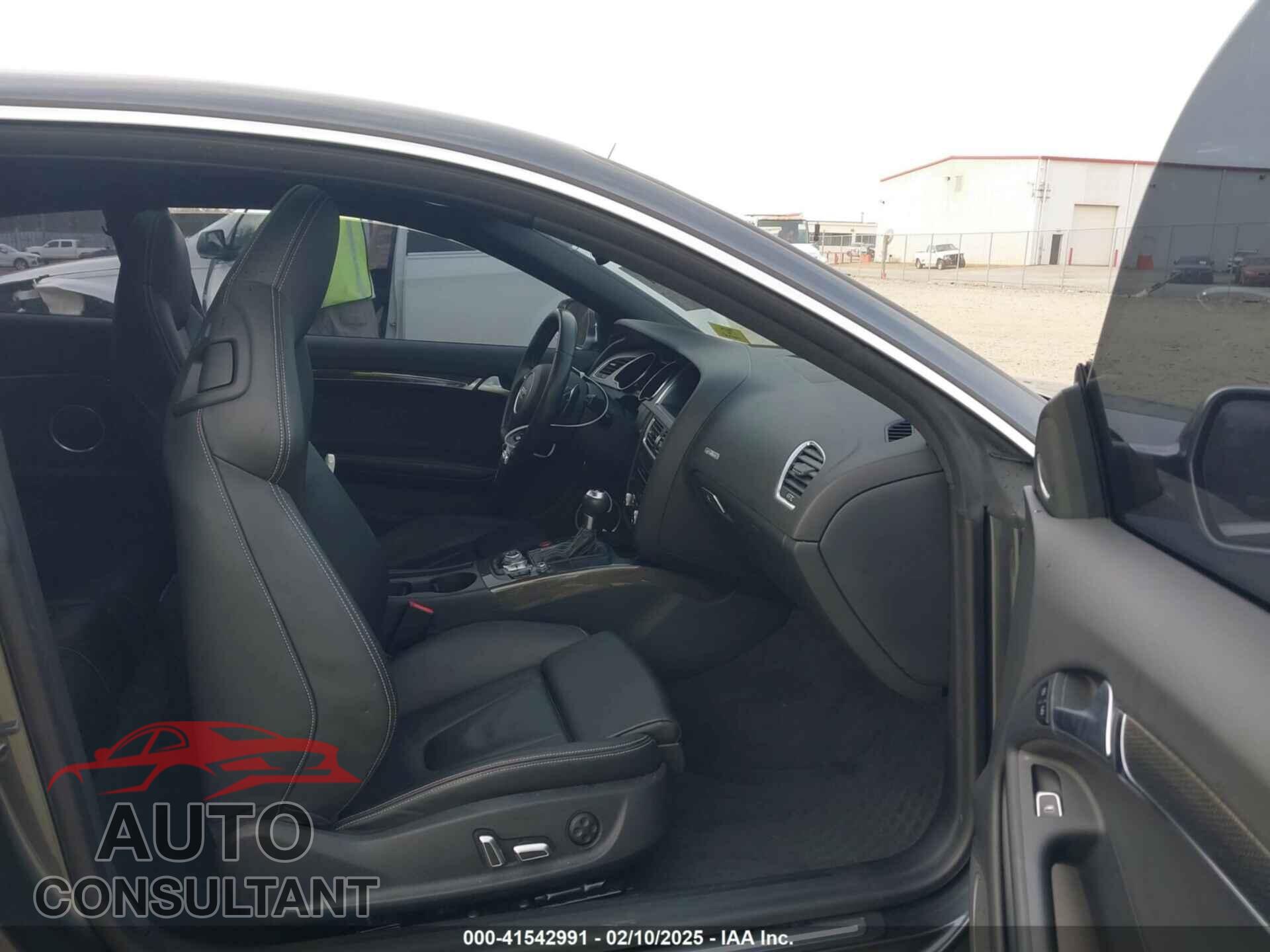 AUDI S5 2015 - WAUCGAFR7FA005913