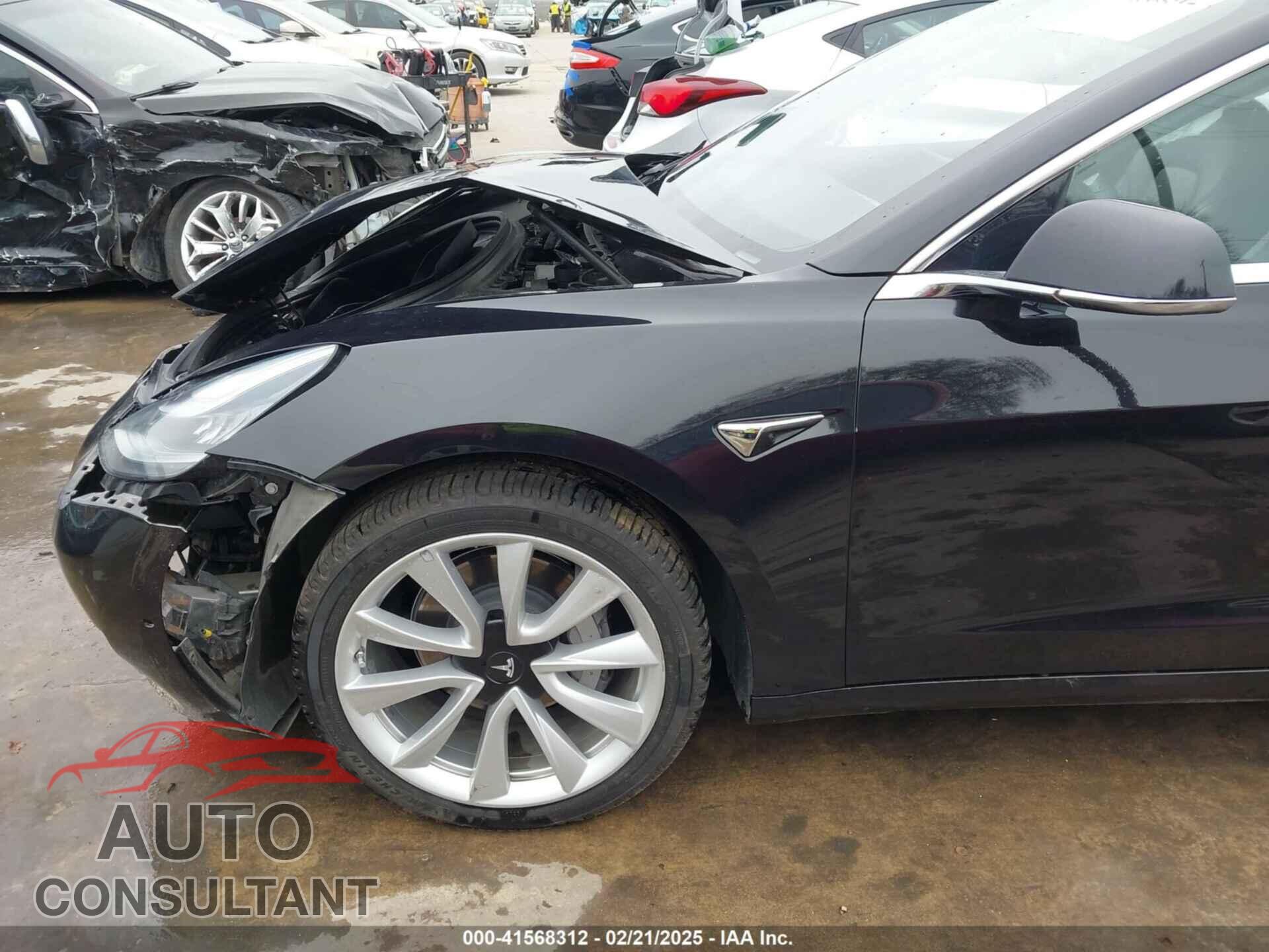 TESLA MODEL 3 2018 - 5YJ3E1EB3JF090567