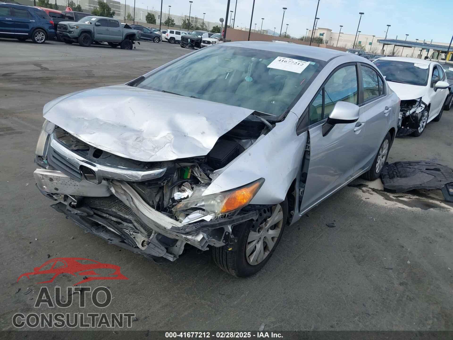 HONDA CIVIC 2012 - 19XFB2F58CE340897