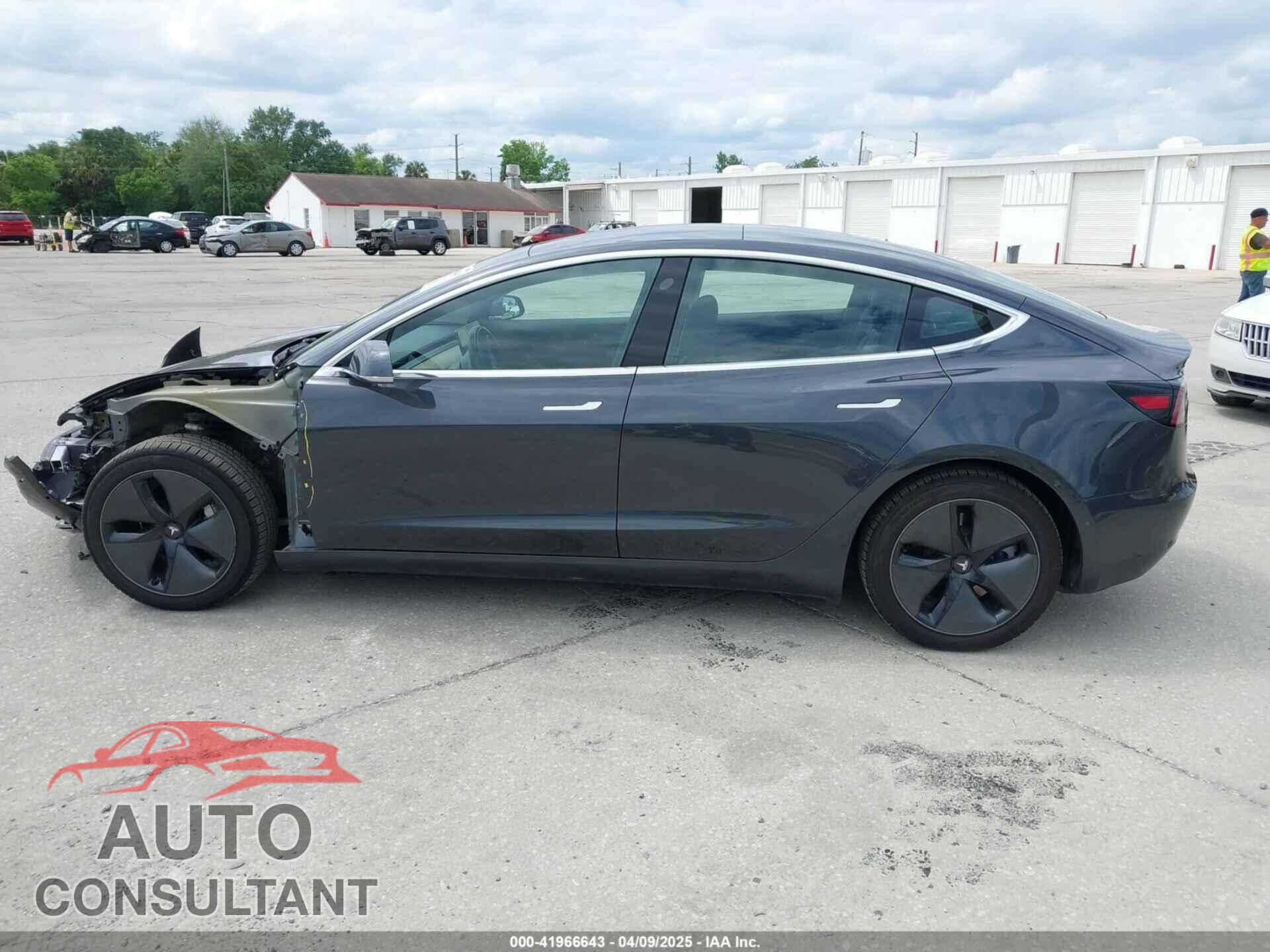 TESLA MODEL 3 2018 - 5YJ3E1EB3JF119498