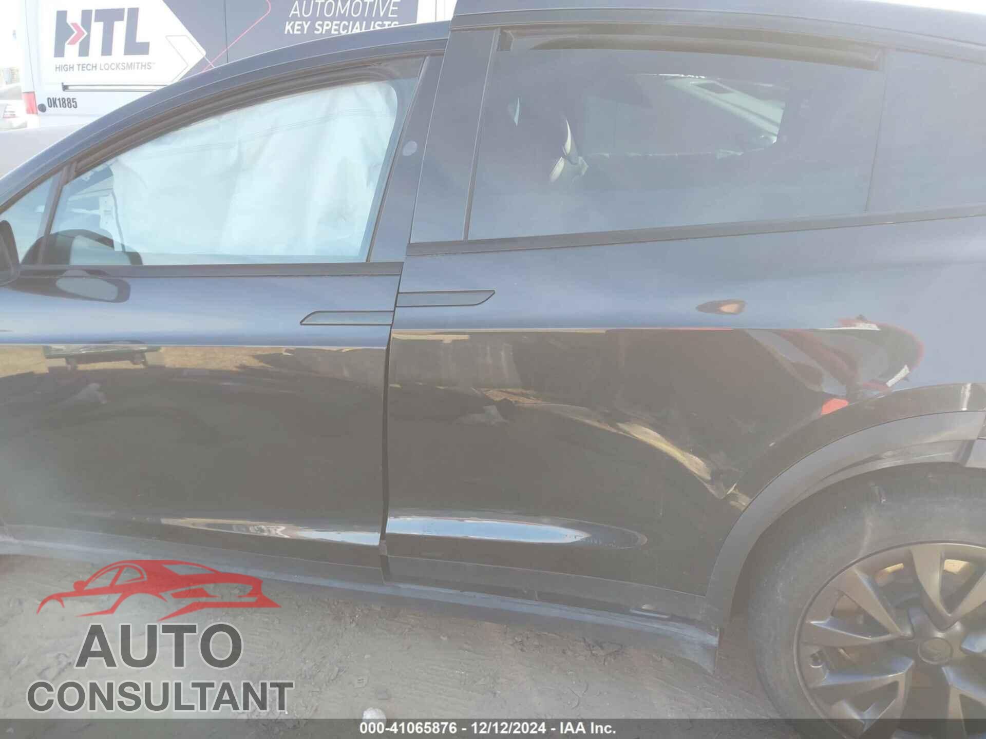 TESLA MODEL X 2024 - 7SAXCDE54RF446378