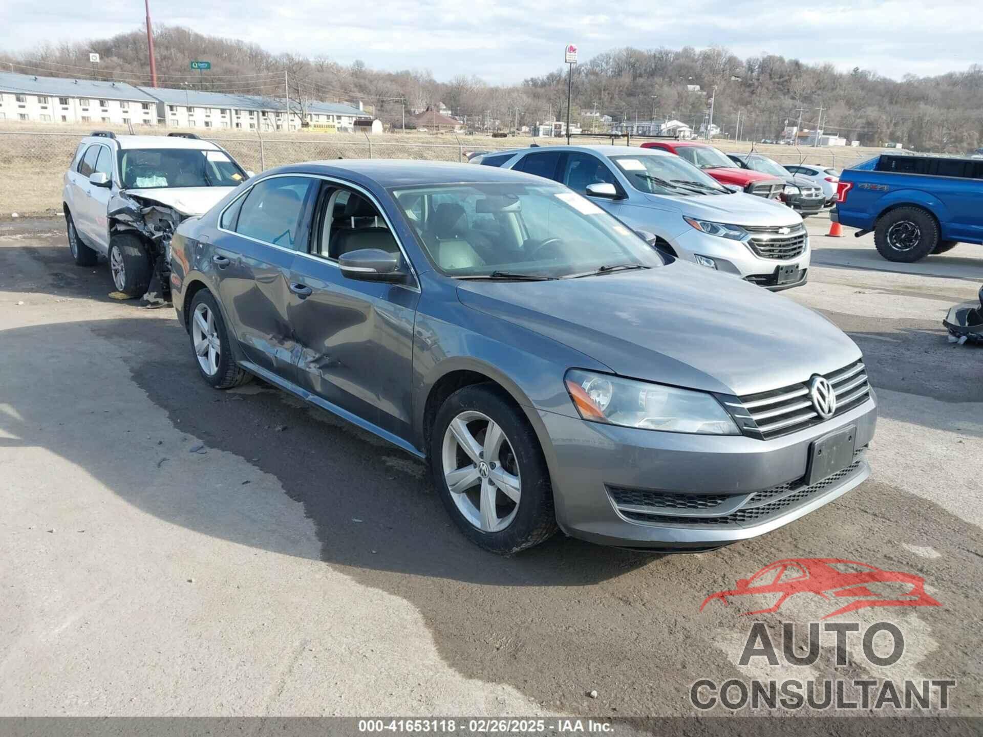 VOLKSWAGEN PASSAT 2014 - 1VWBT7A34EC118525