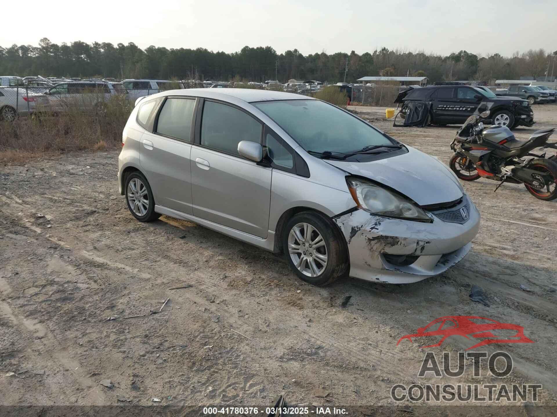 HONDA FIT 2011 - JHMGE8H52BC015677
