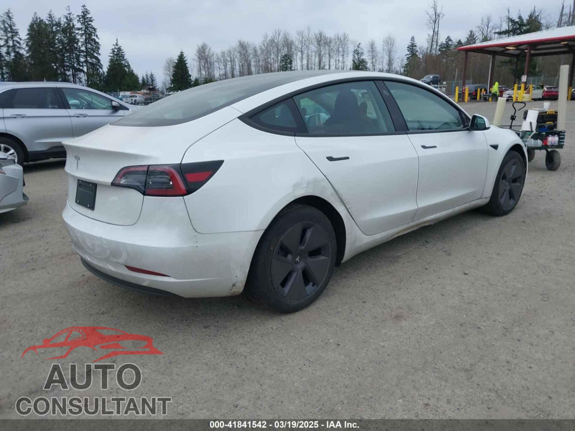 TESLA MODEL 3 2023 - 5YJ3E1EA3PF672815