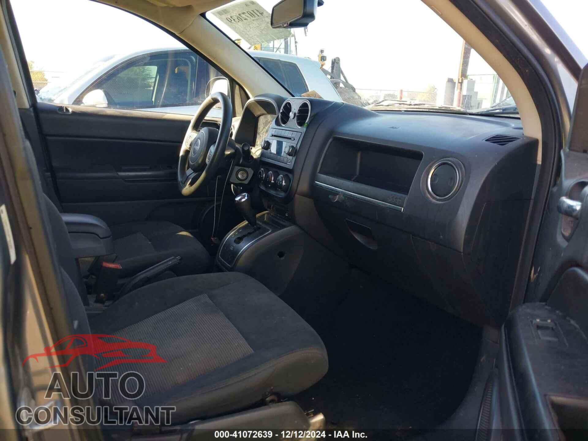 JEEP COMPASS 2011 - 1J4NT1FB2BD267366