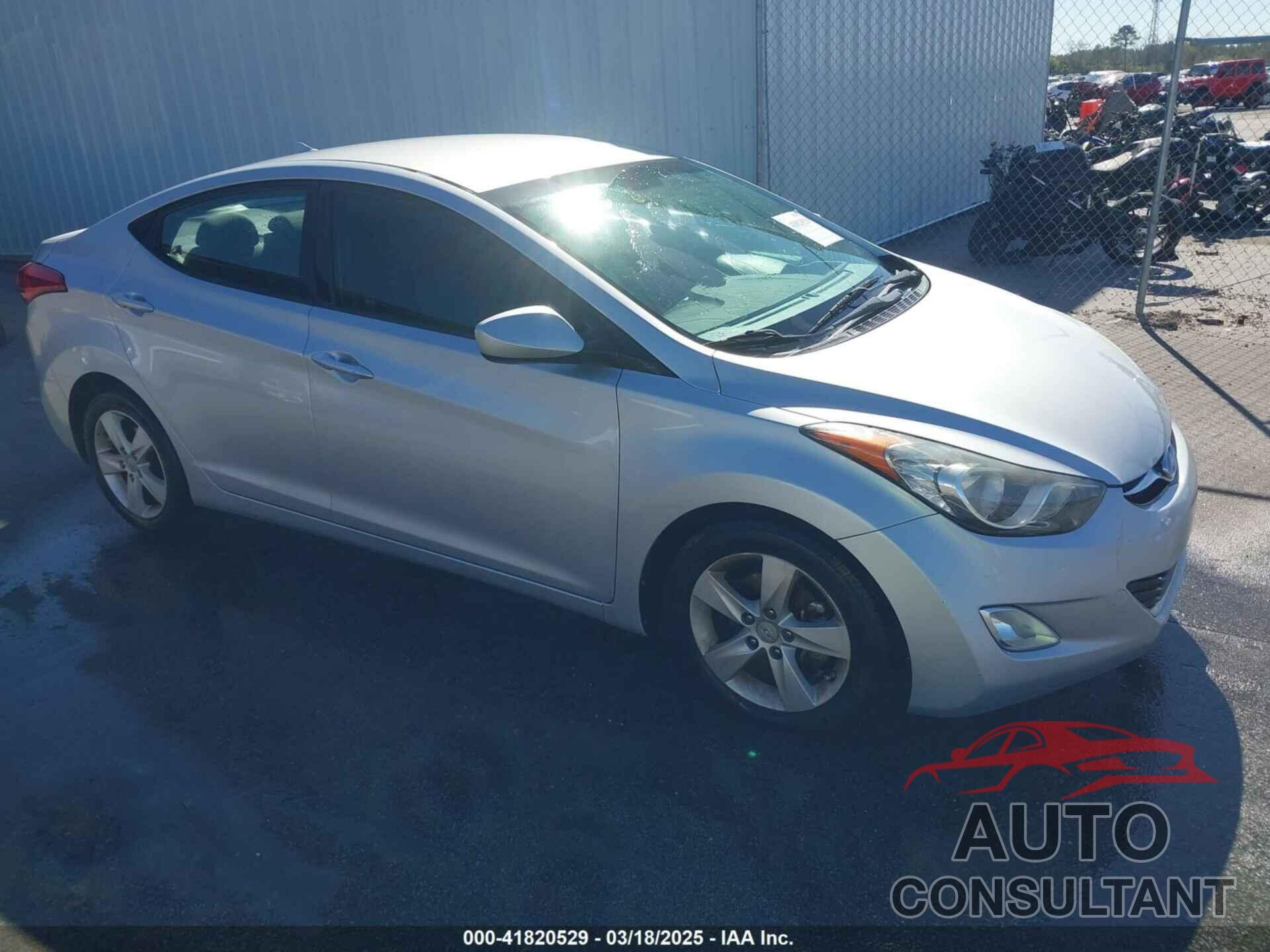 HYUNDAI ELANTRA 2013 - 5NPDH4AE8DH300440