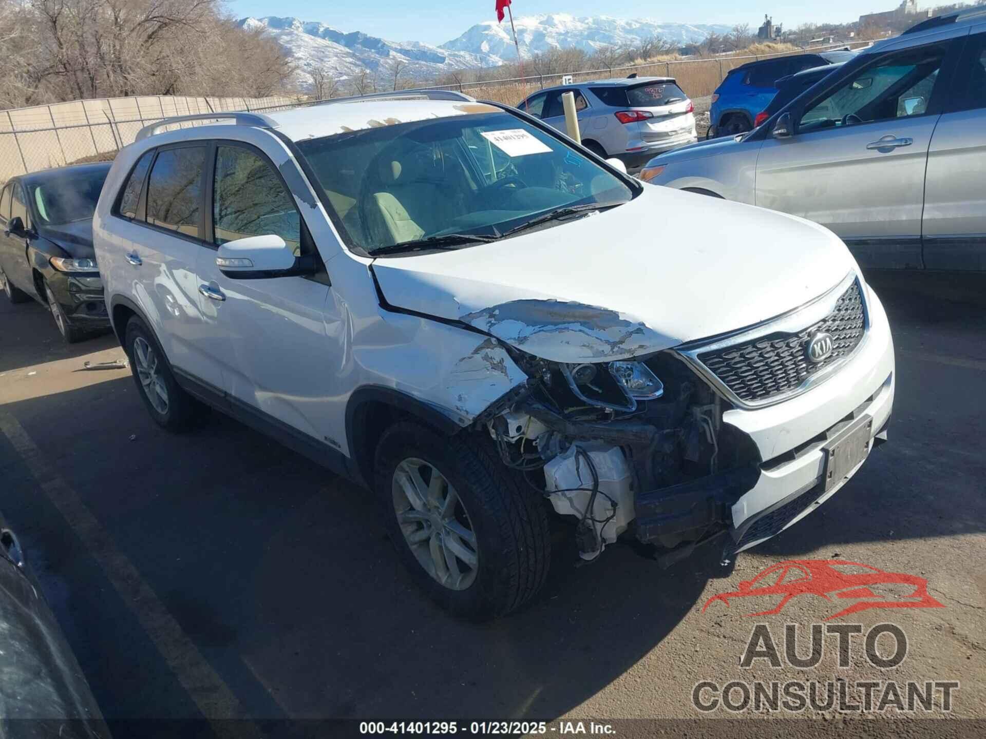 KIA SORENTO 2015 - 5XYKTDA74FG553417