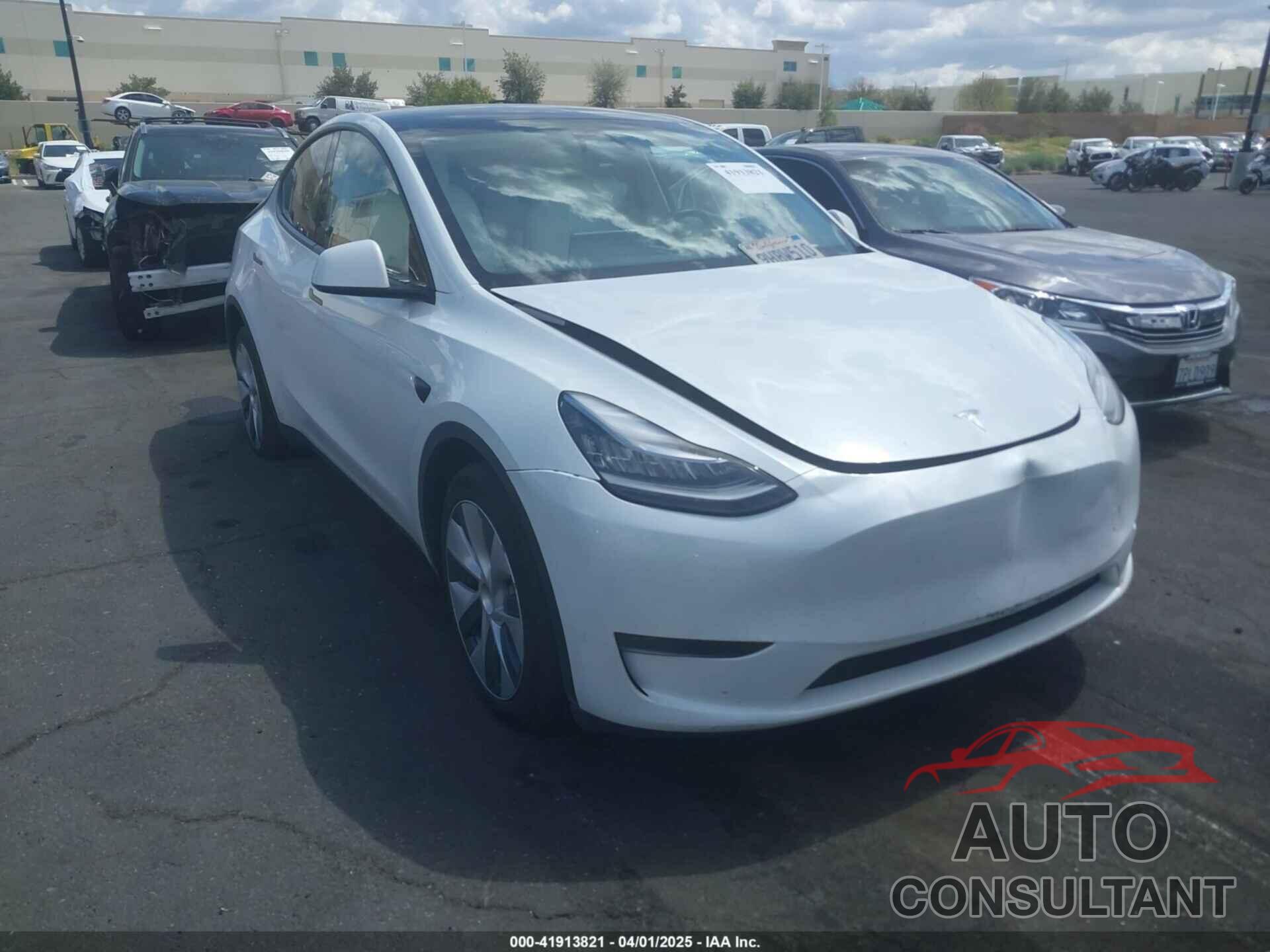 TESLA MODEL Y 2023 - 7SAYGDEE5PA147680