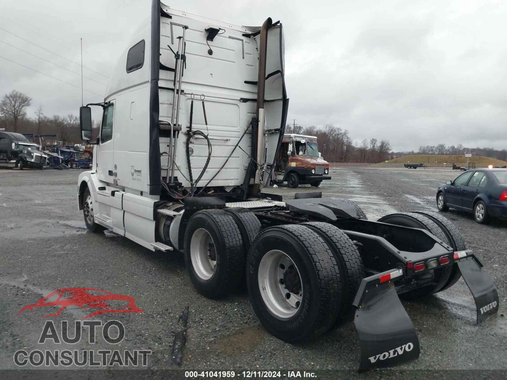 VOLVO VNL 2017 - 4V4NC9EH5HN988704