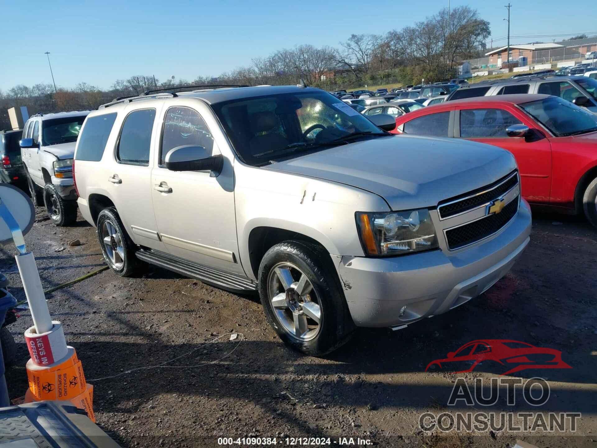 CHEVROLET TAHOE 2011 - 1GNSKBE00BR149764