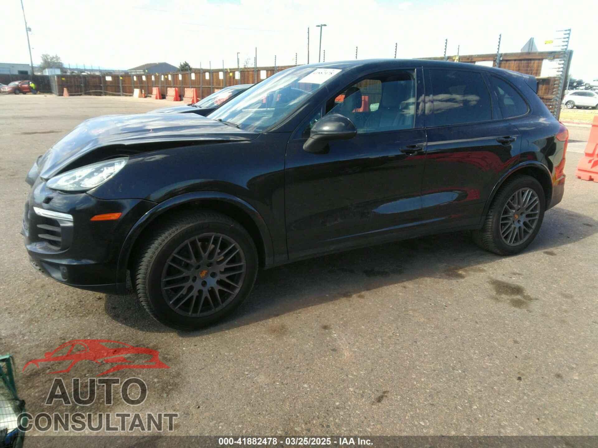 PORSCHE CAYENNE 2017 - WP1AA2A24HKA84898