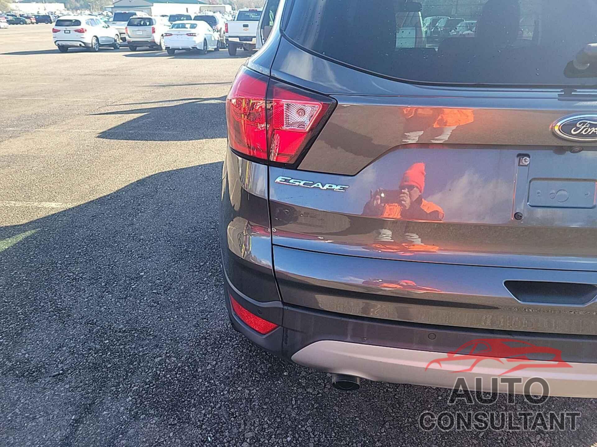 FORD ESCAPE 2019 - 1FMCU9HD2KUA65548