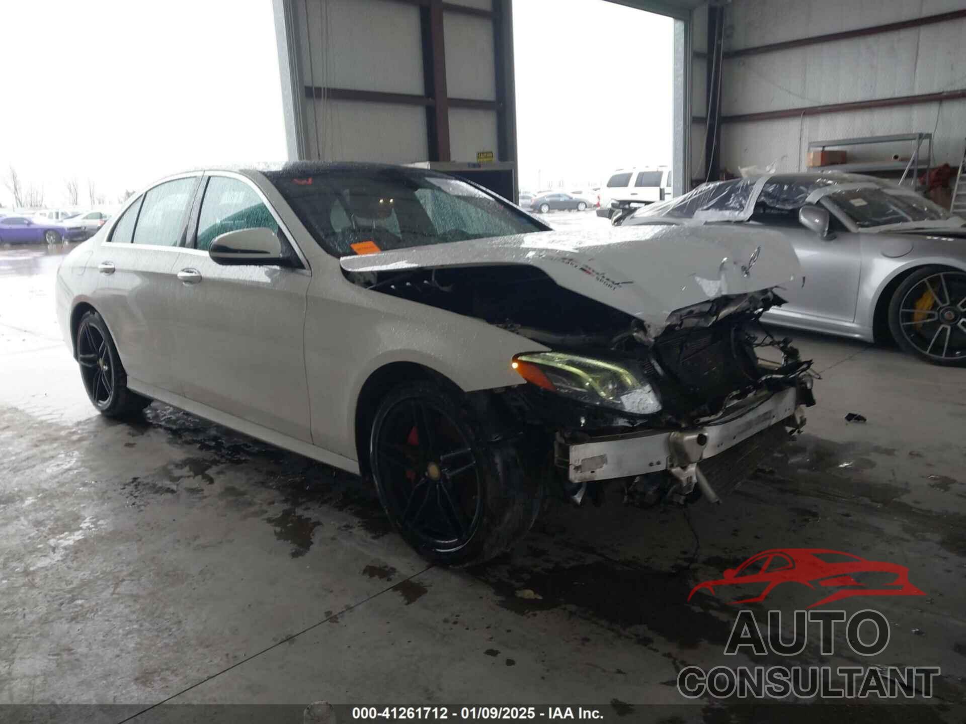 MERCEDES-BENZ E 300 2017 - WDDZF4KB8HA241554
