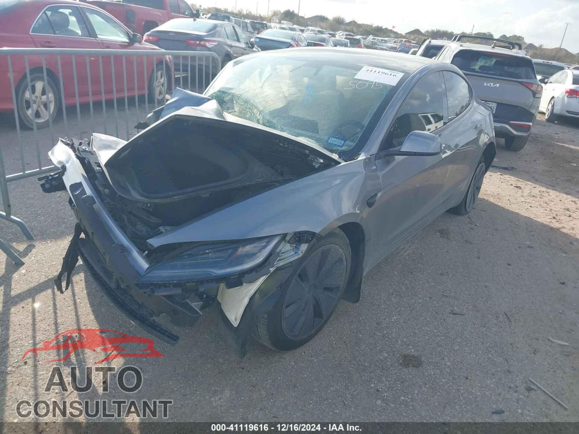 TESLA MODEL 3 2024 - 5YJ3E1EA3RF865095