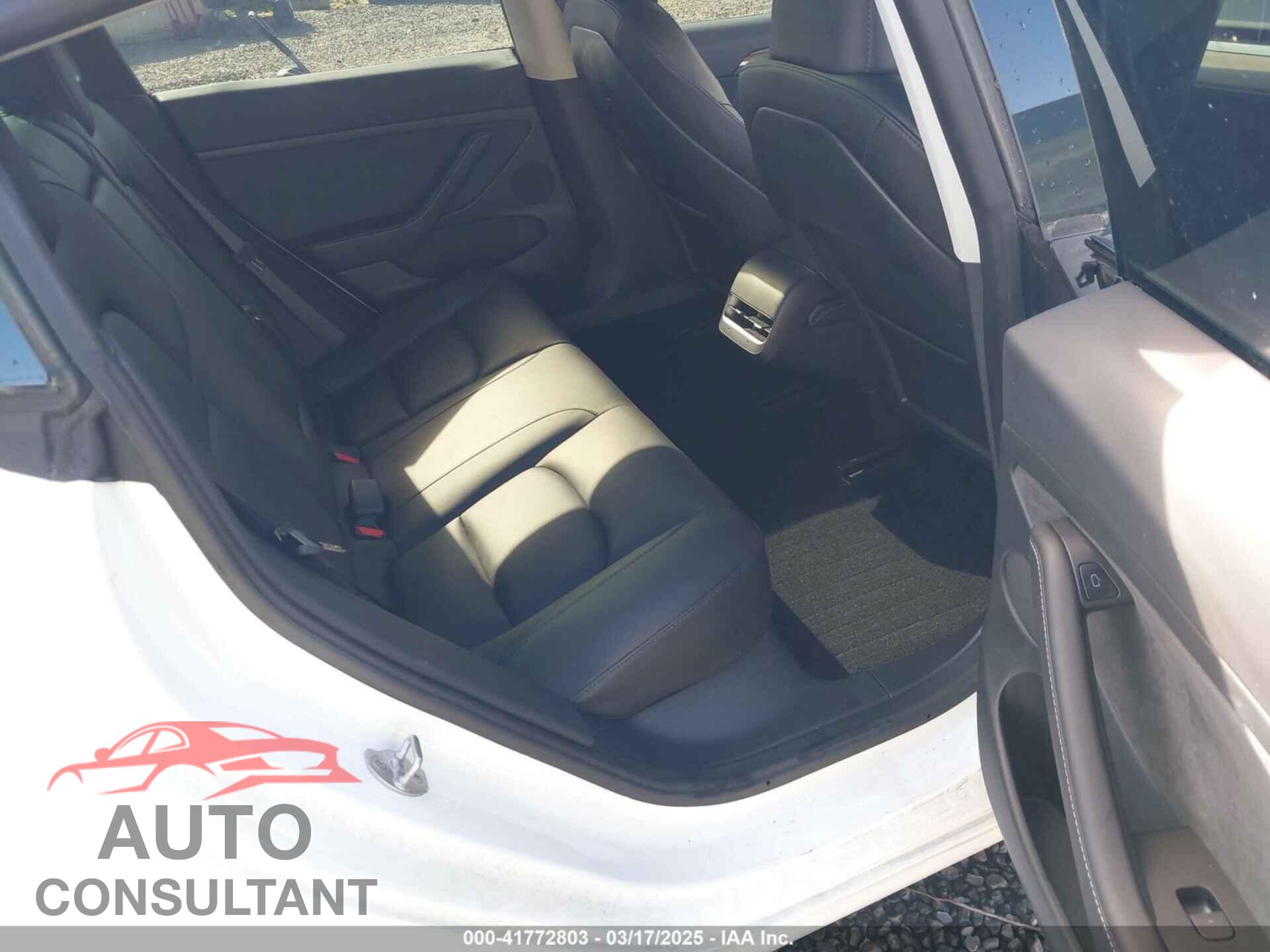 TESLA MODEL 3 2023 - 5YJ3E1EA7PF570871