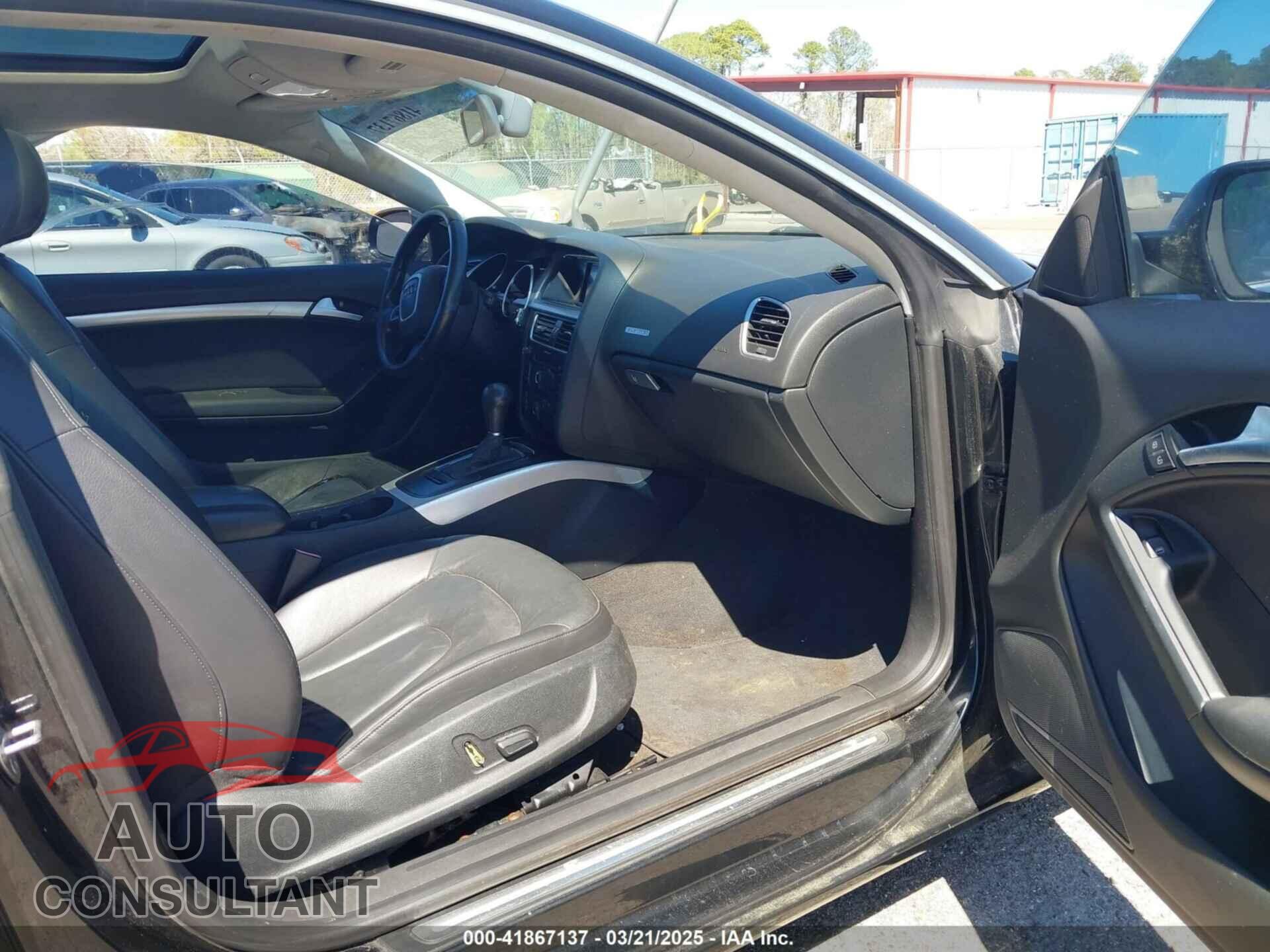 AUDI A5 2012 - WAUCFAFR1CA001337