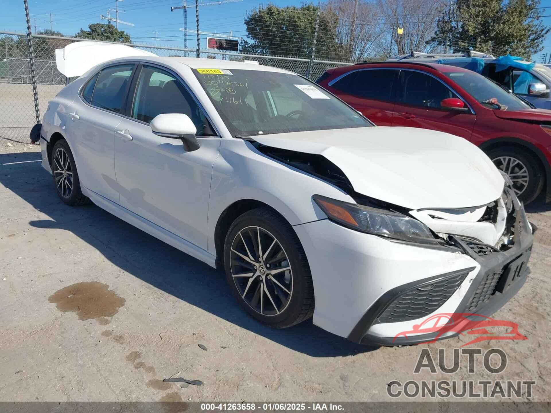 TOYOTA CAMRY 2022 - 4T1G11AK3NU711611