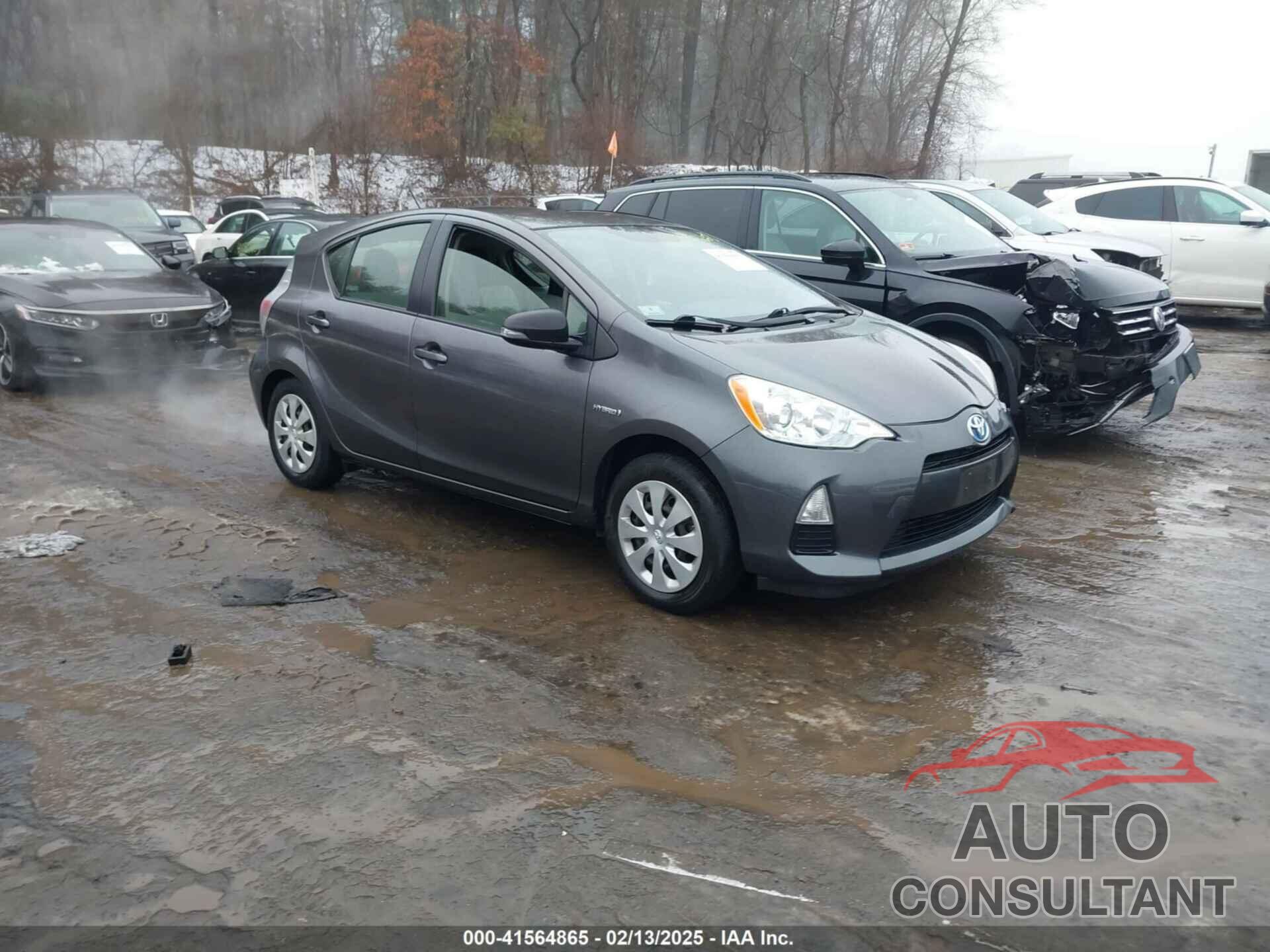 TOYOTA PRIUS C 2014 - JTDKDTB30E1075174