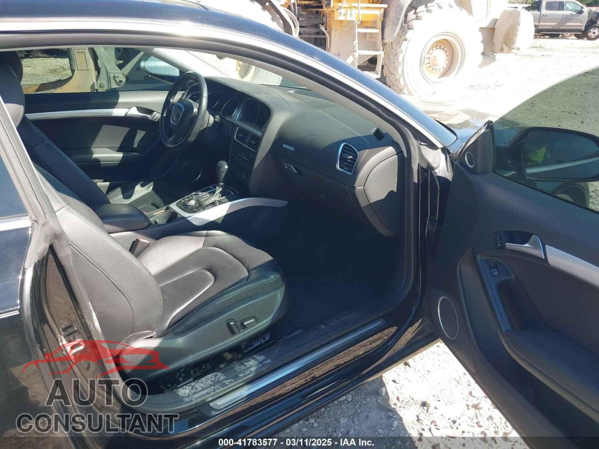 AUDI A5 2012 - WAULFAFR4CA046093