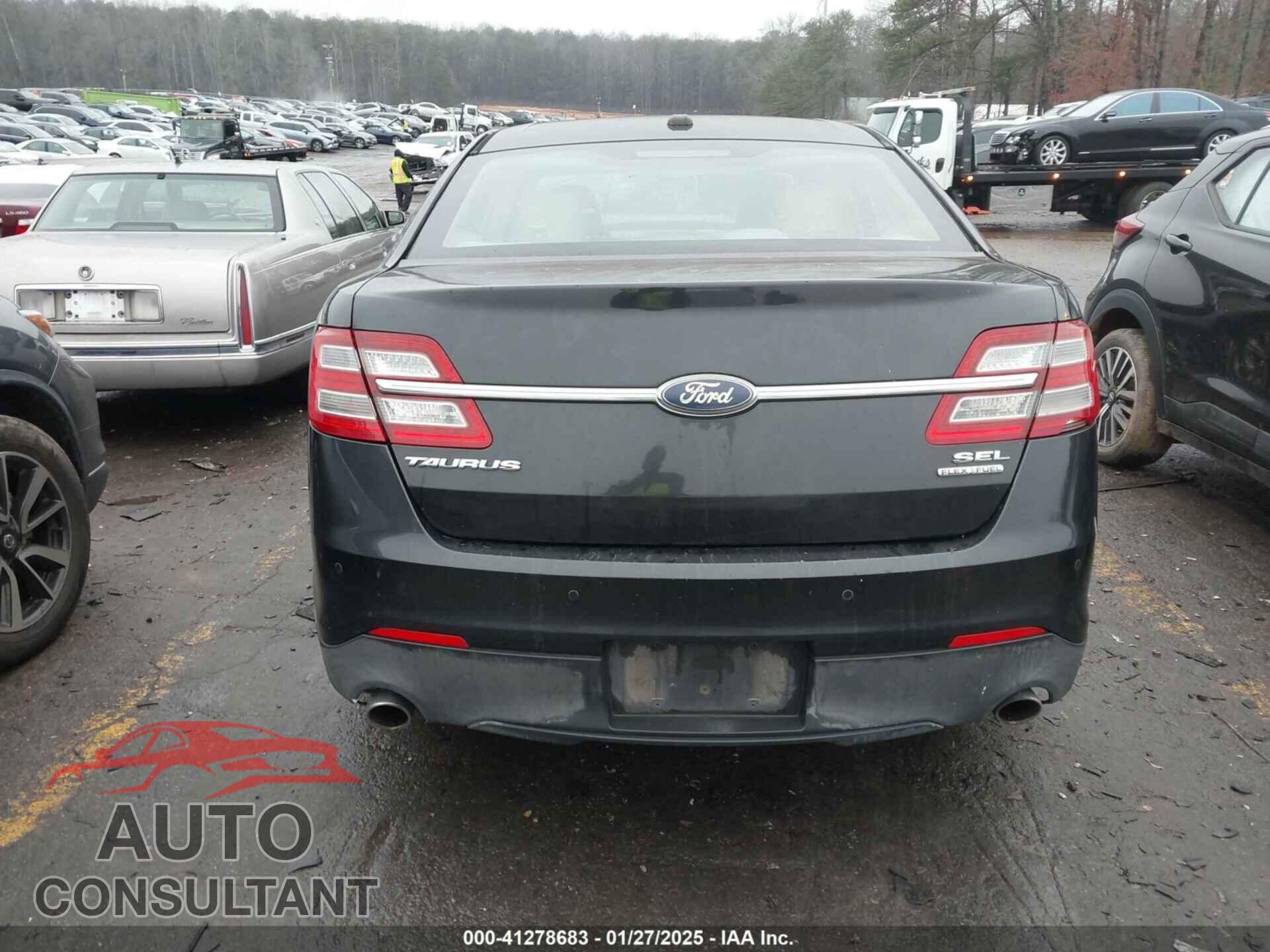 FORD TAURUS 2013 - 1FAHP2E81DG147519