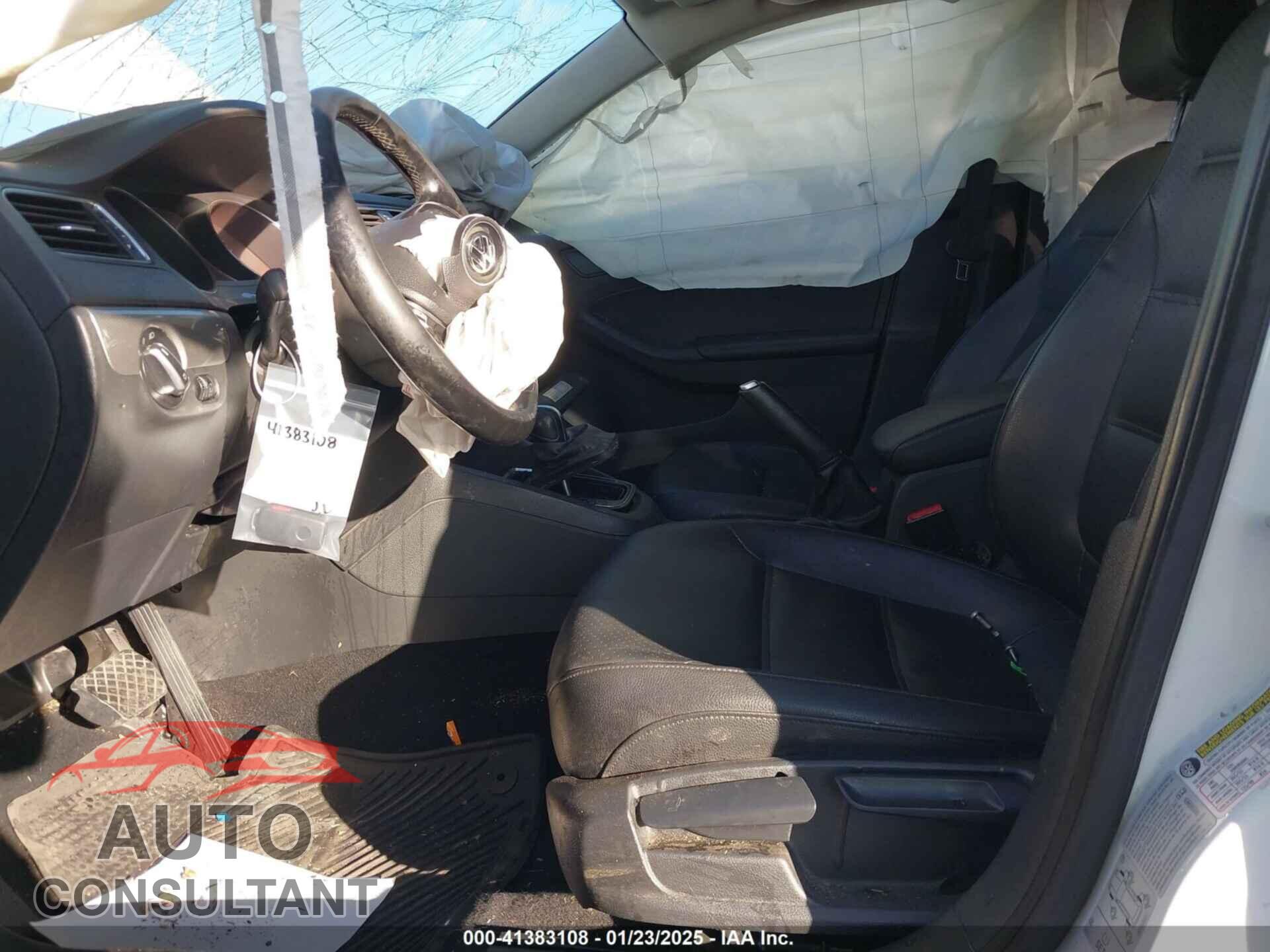 VOLKSWAGEN JETTA 2017 - 3VWDB7AJ4HM308743