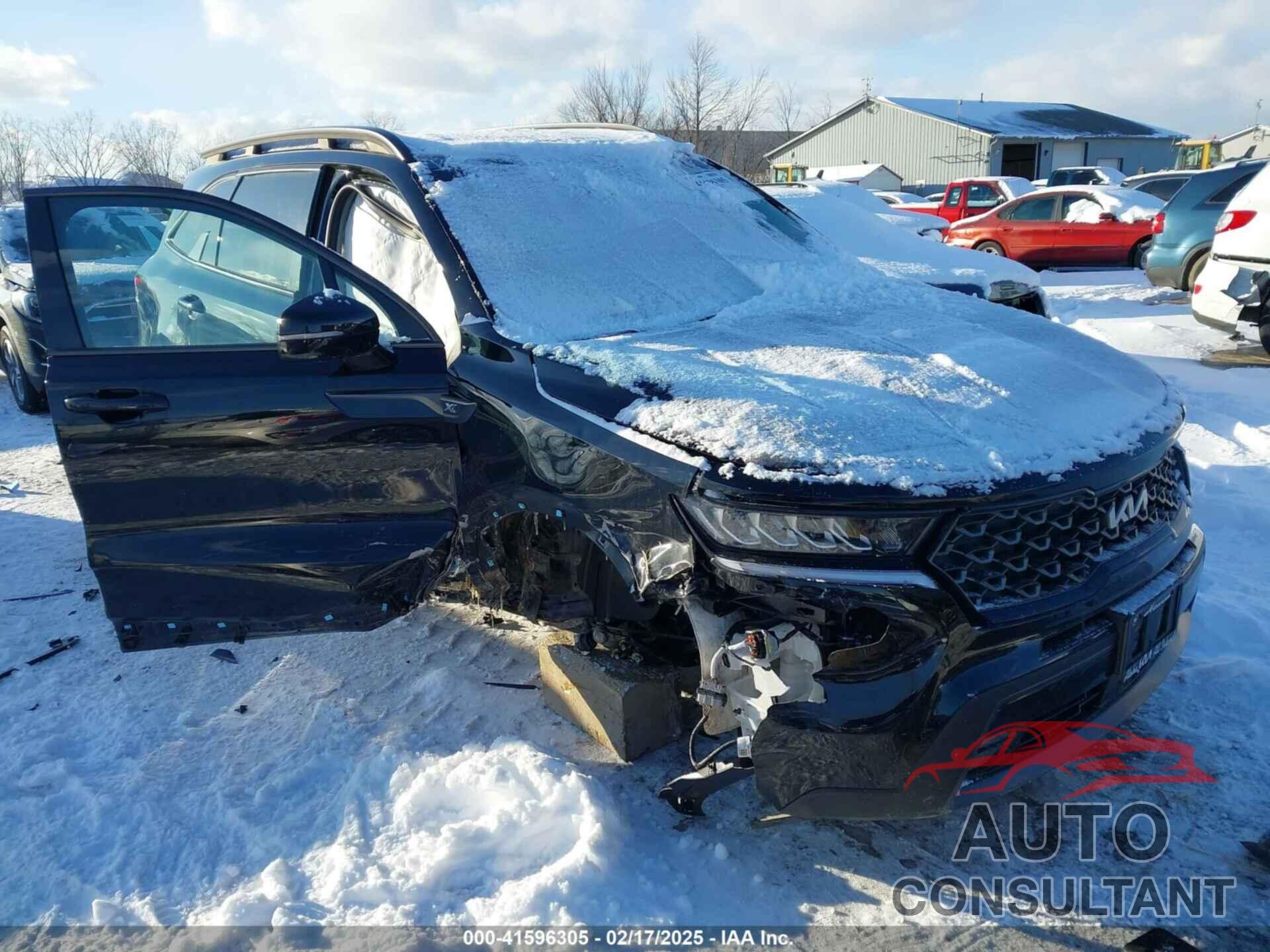 KIA SORENTO 2023 - 5XYRHDLF5PG245517