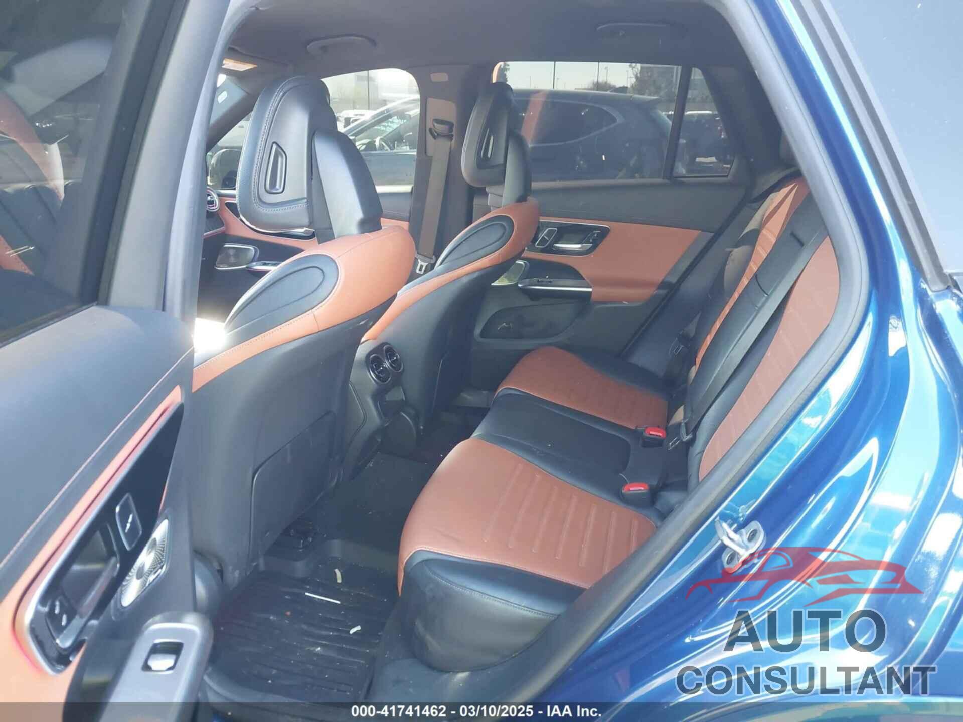 MERCEDES-BENZ GLC 300 2023 - W1NKM4GB1PU017705