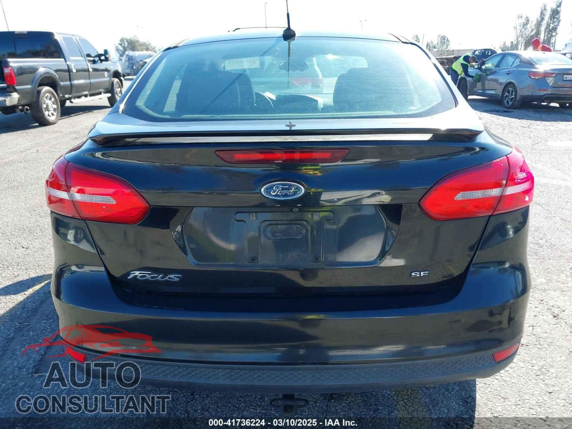 FORD FOCUS 2015 - 1FADP3F28FL245164