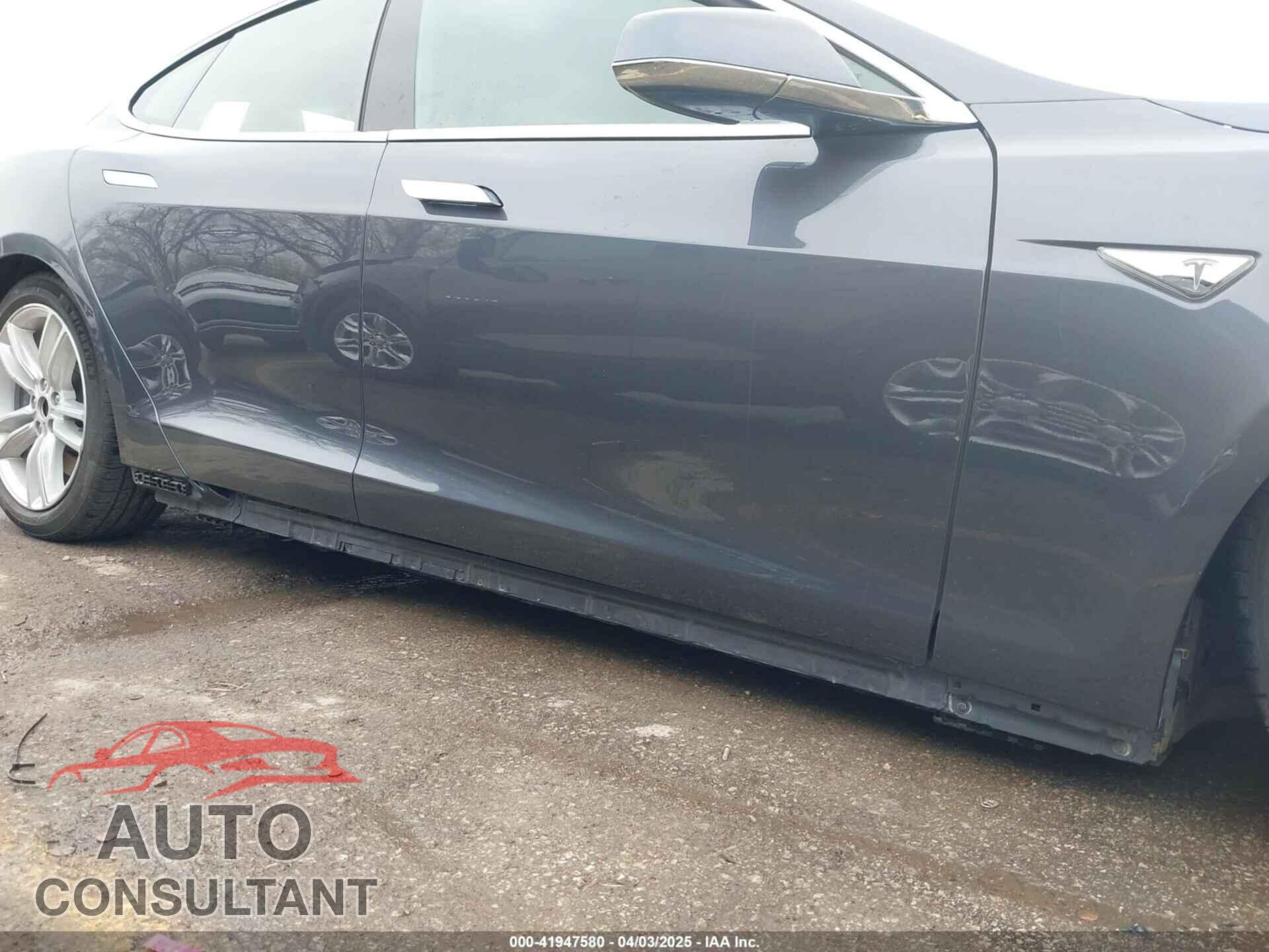 TESLA MODEL S 2016 - 5YJSA1E27GF122503