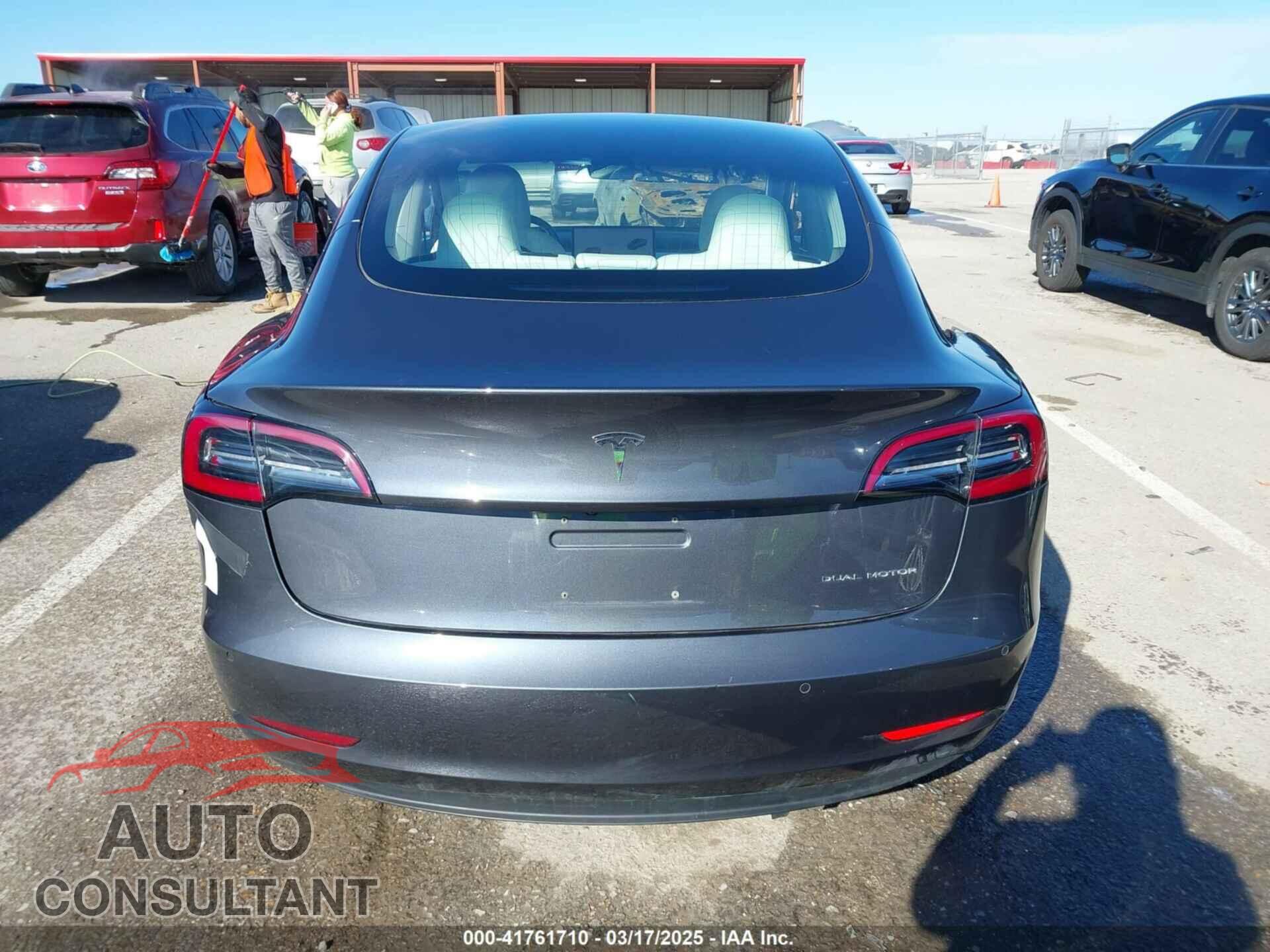 TESLA MODEL 3 2018 - 5YJ3E1EB6JF122167