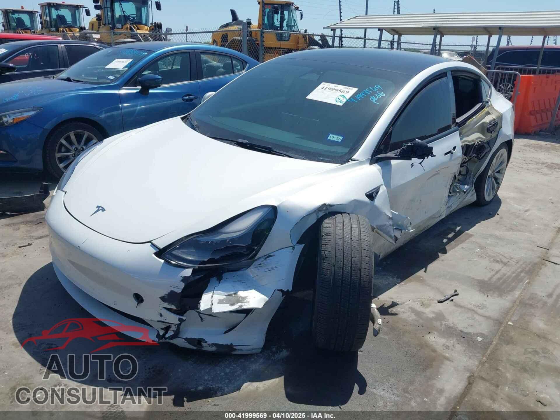 TESLA MODEL 3 2022 - 5YJ3E1EB8NF290933