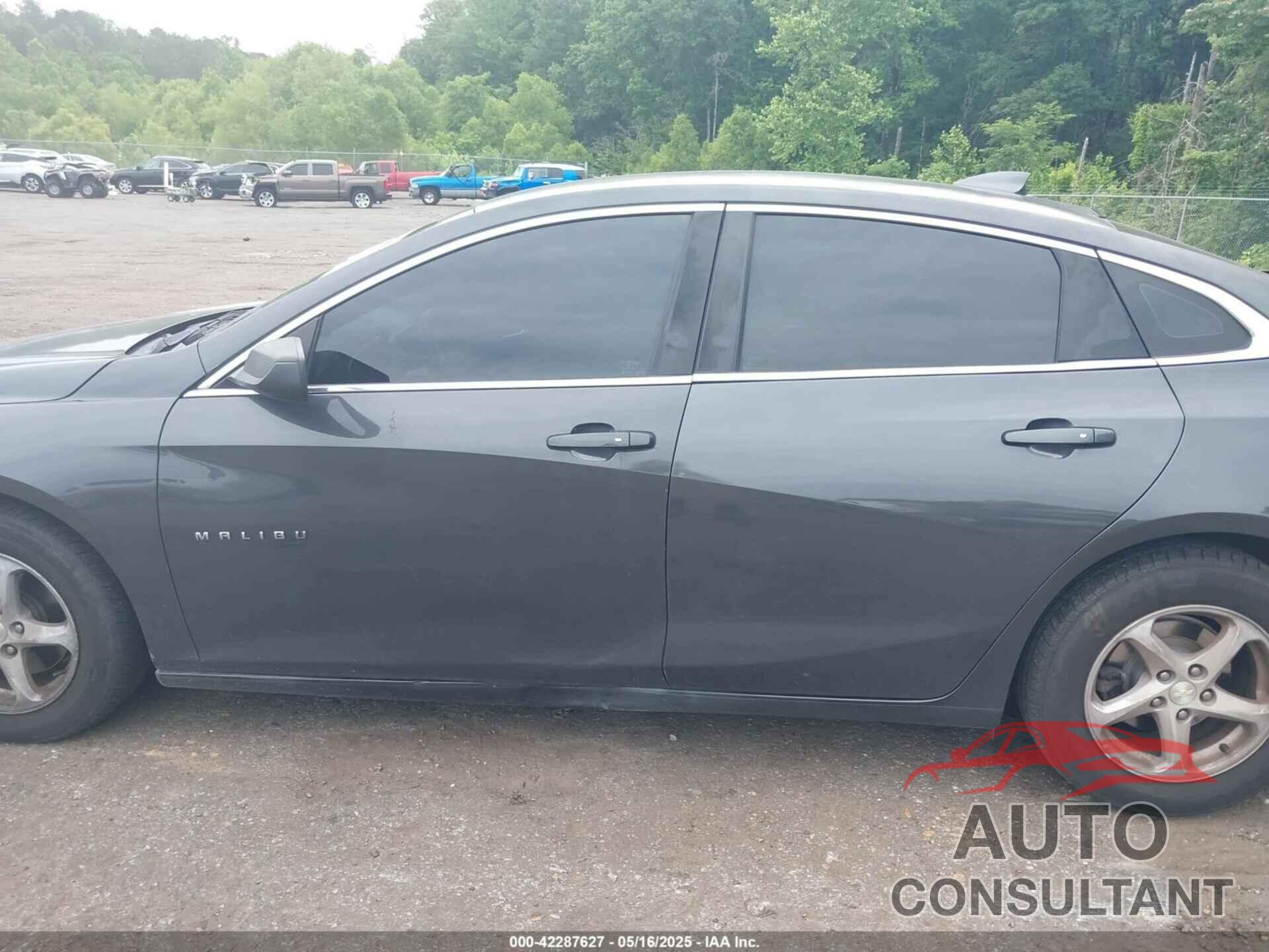 CHEVROLET MALIBU 2017 - 1G1ZB5ST7HF161274