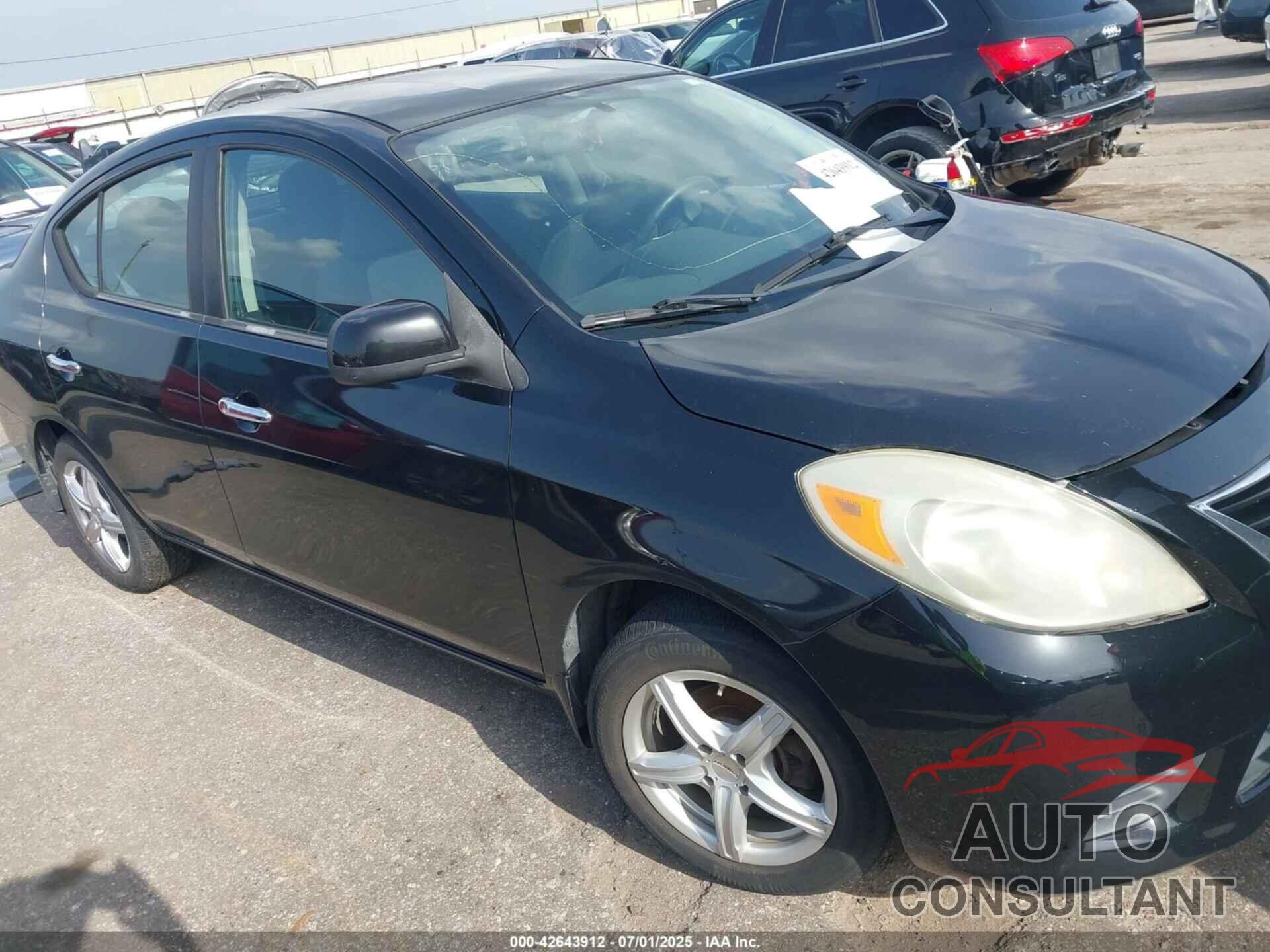 NISSAN VERSA 2012 - 3N1CN7AP4CL895652