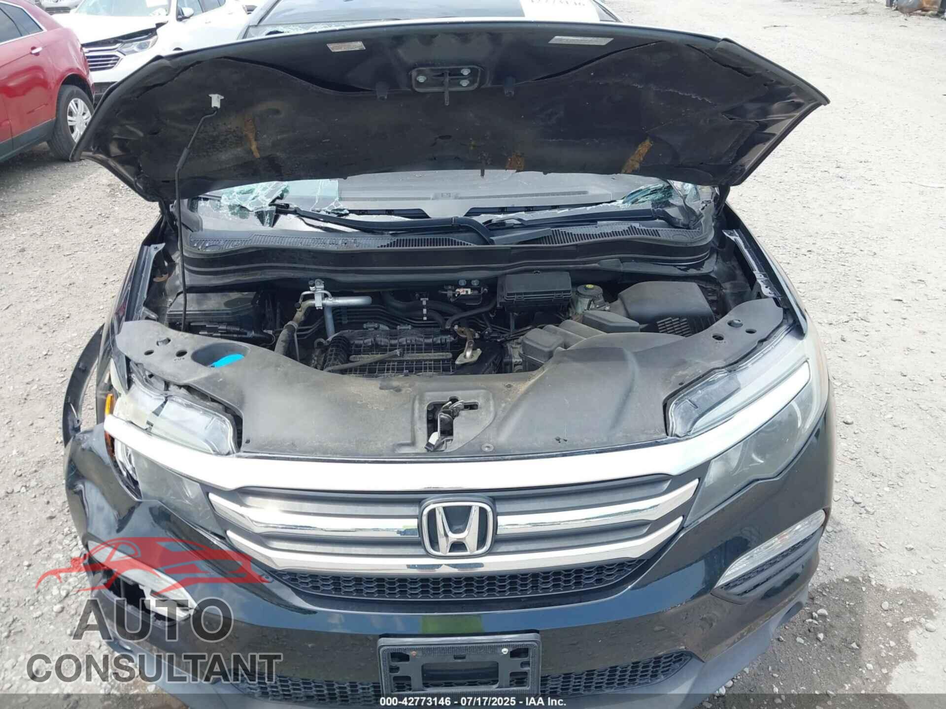HONDA PILOT 2017 - 5FNYF6H58HB095425